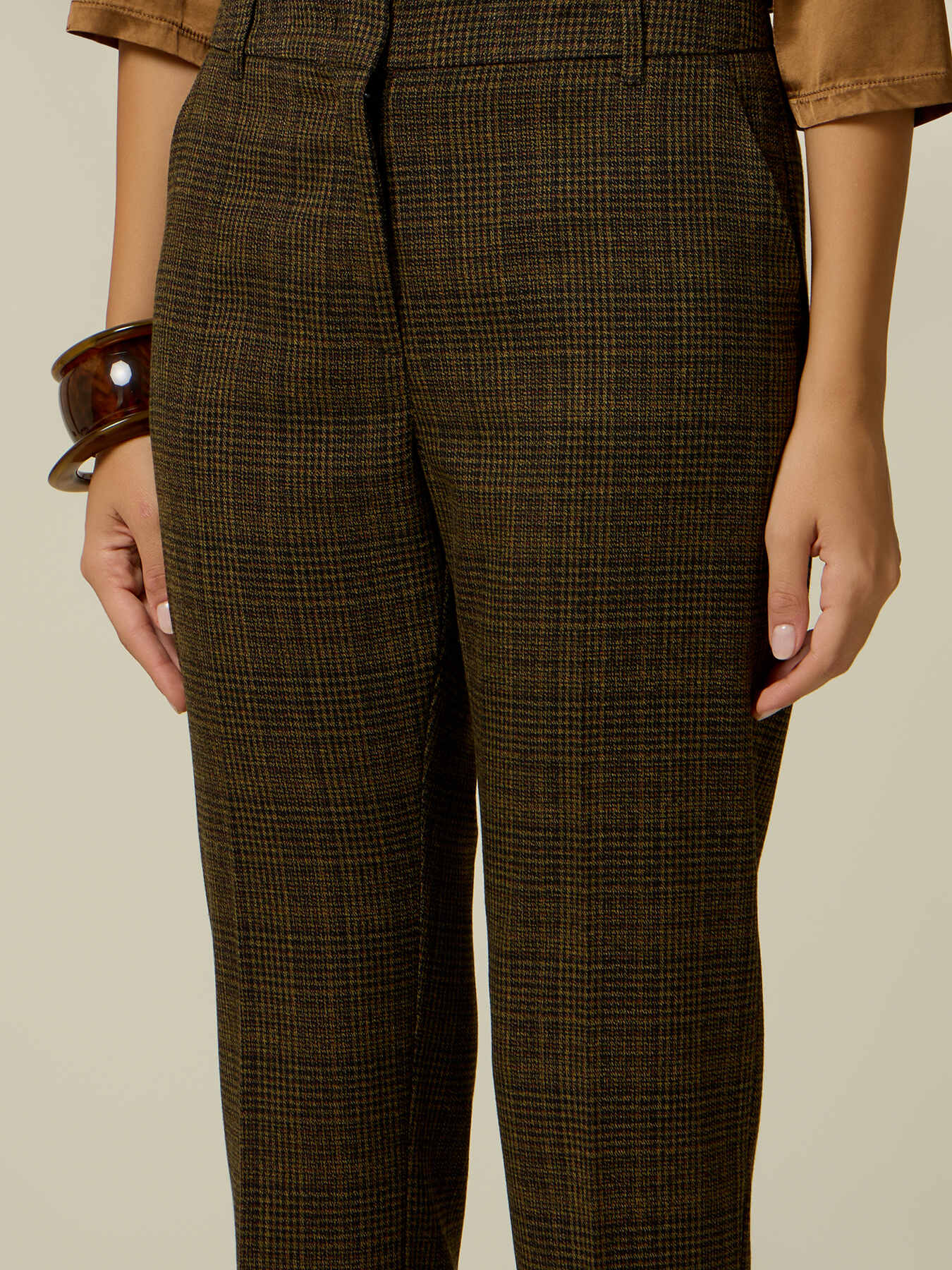 Check pants image number 2