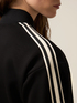 Soft-Touch-Sweatshirt mit kontrastierenden Kanten image number 2