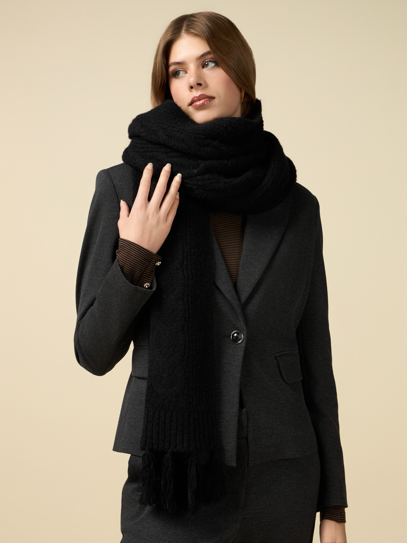 Bufanda en mezcla de lana con flecos image number 0