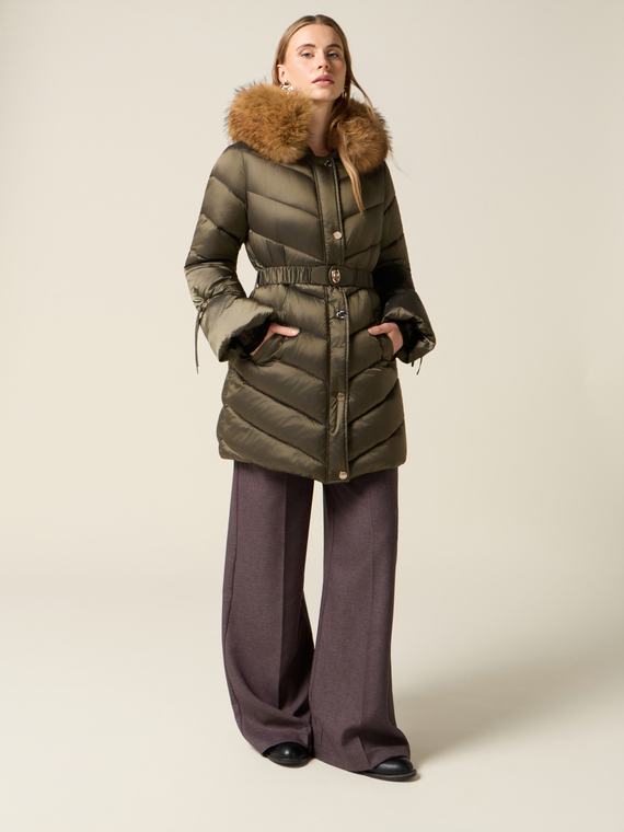 Midi-Daunenjacke mit G&uuml;rtel