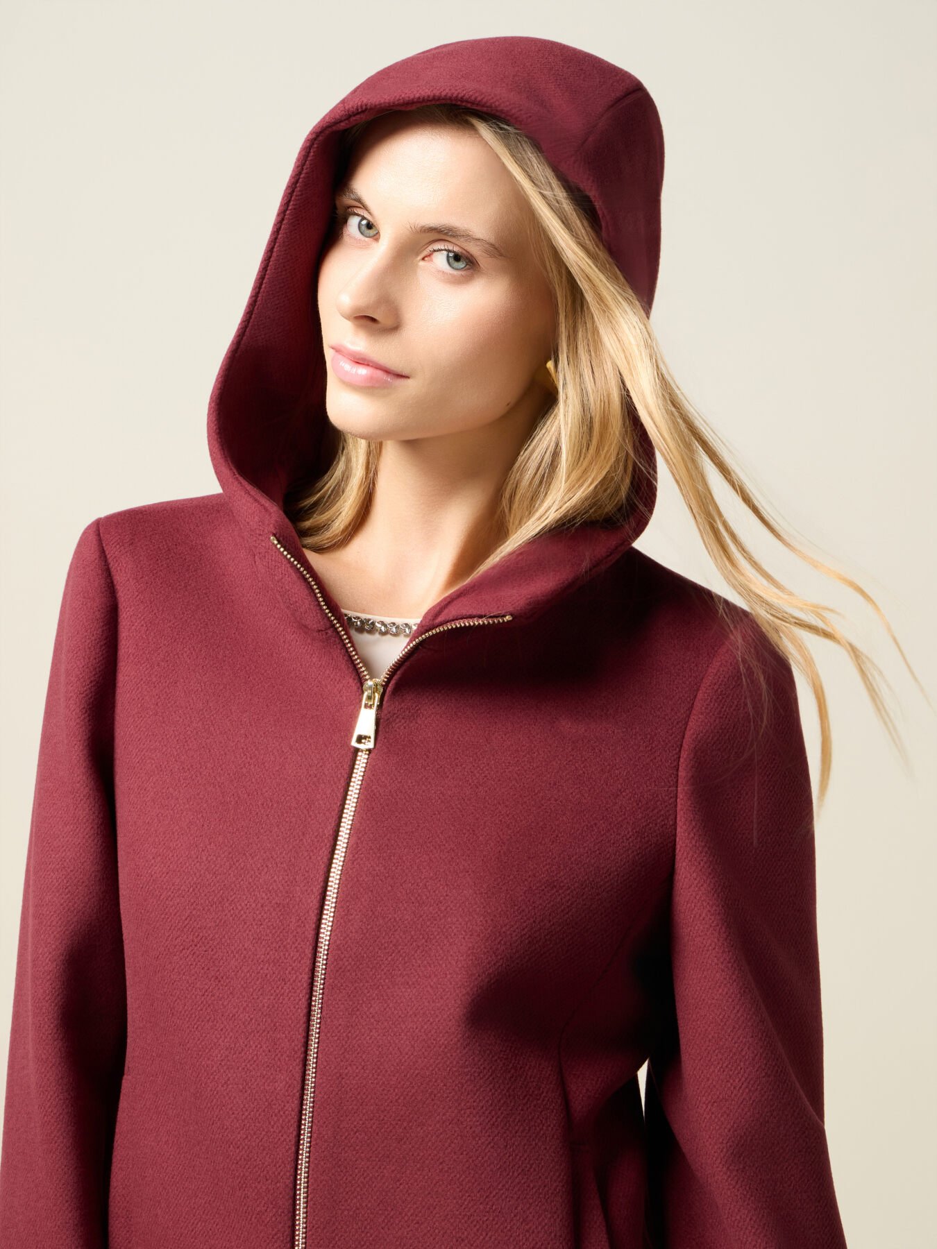 Short coat with hood and zip image number 2