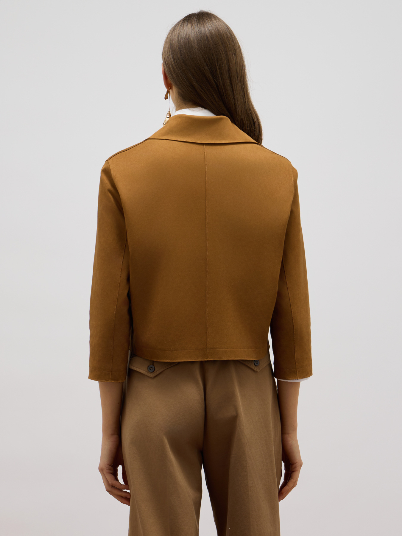 Chaqueta boxy con broche joya image number 1