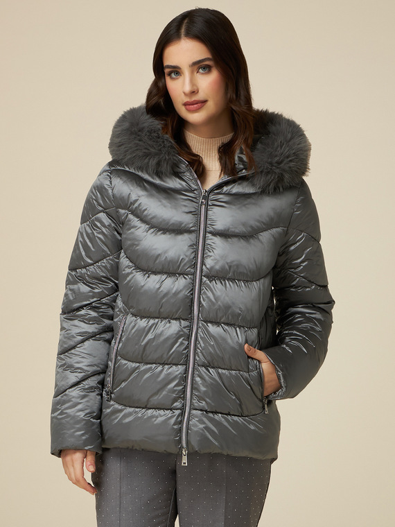 Down jacket with faux fur collar