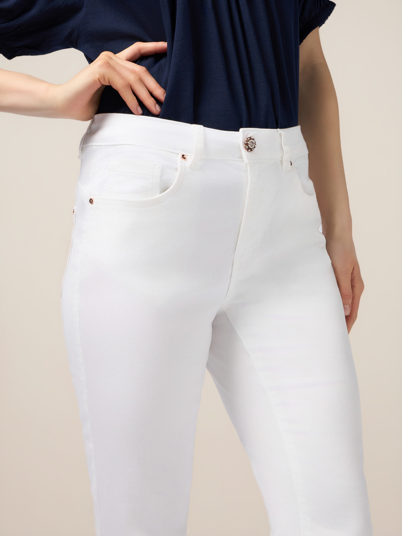 Pantalon cigarette en tissu m&eacute;lang&eacute; lyocell image number 2