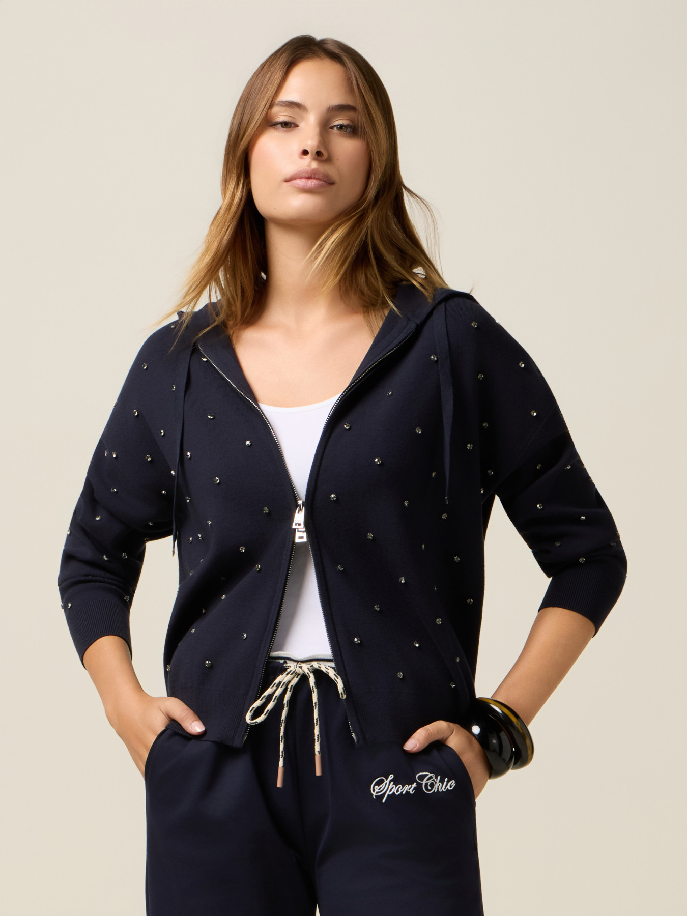 Cardigan con cappuccio e castoni image number 3