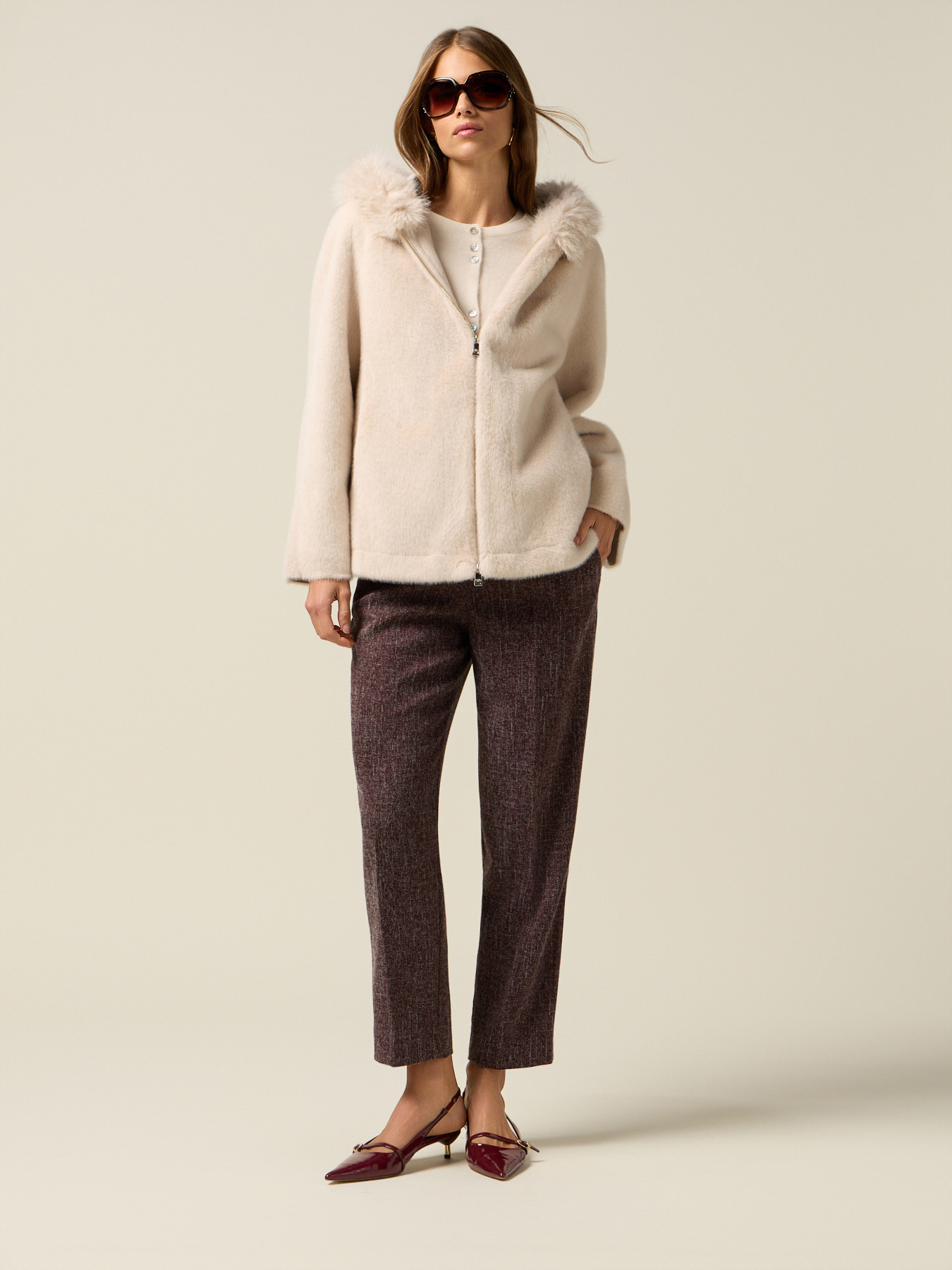 Short parka with hood image number 3