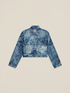 Chaqueta corta de mezclilla estampada image number 3
