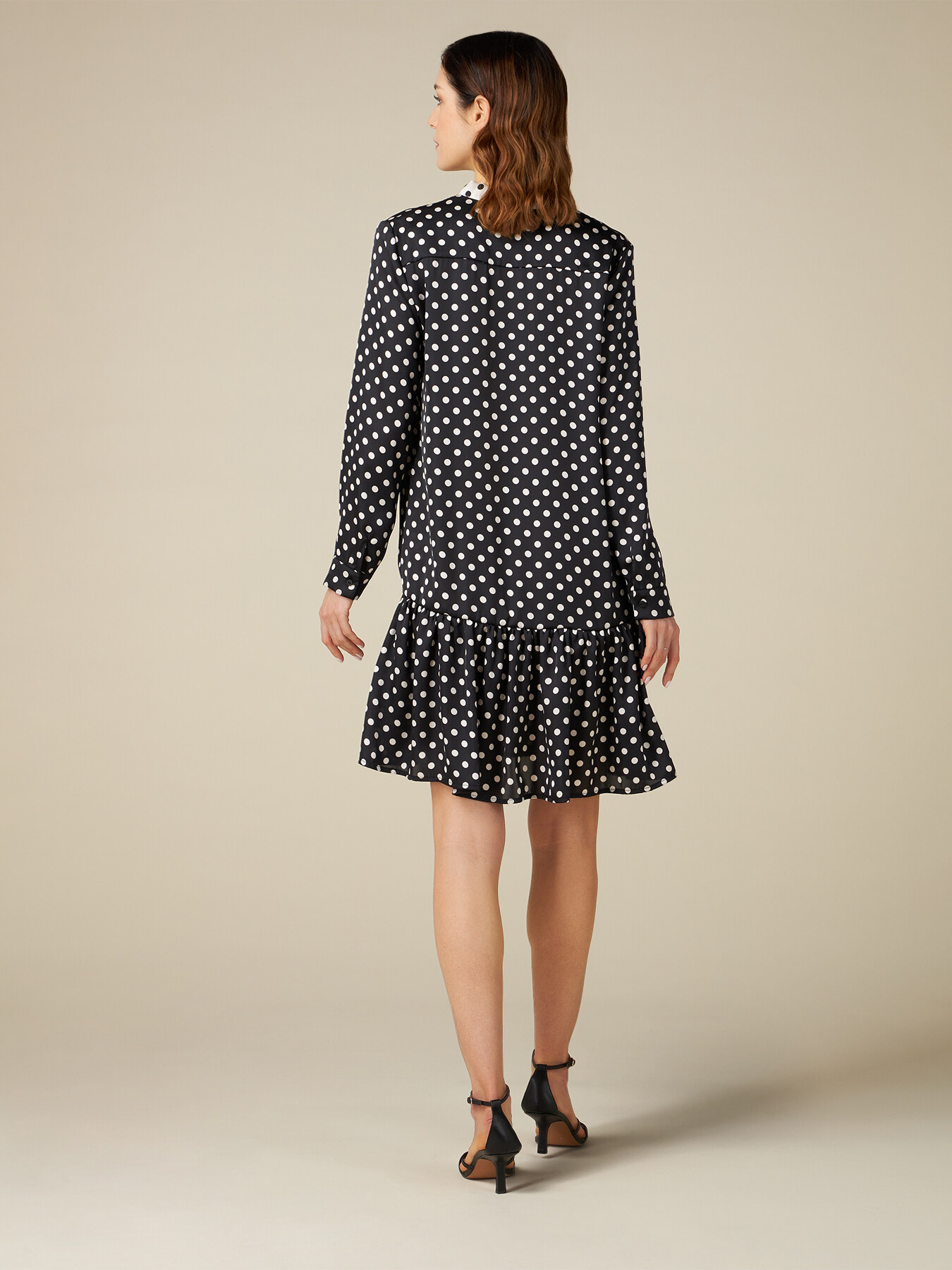 Robe en satin &agrave; pois avec volant image number 1