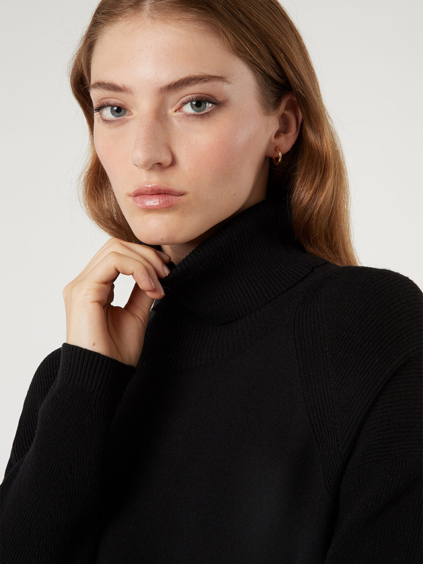 Combo pattern turtleneck image number 2