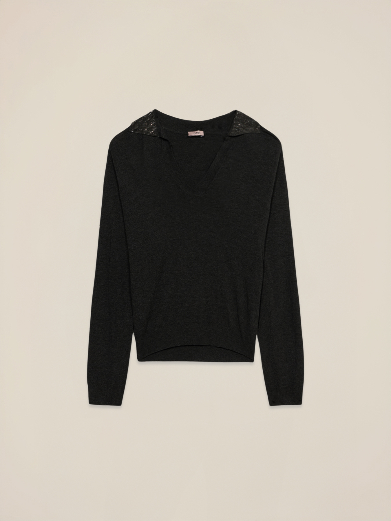 Sweater with decorated collar image number 3