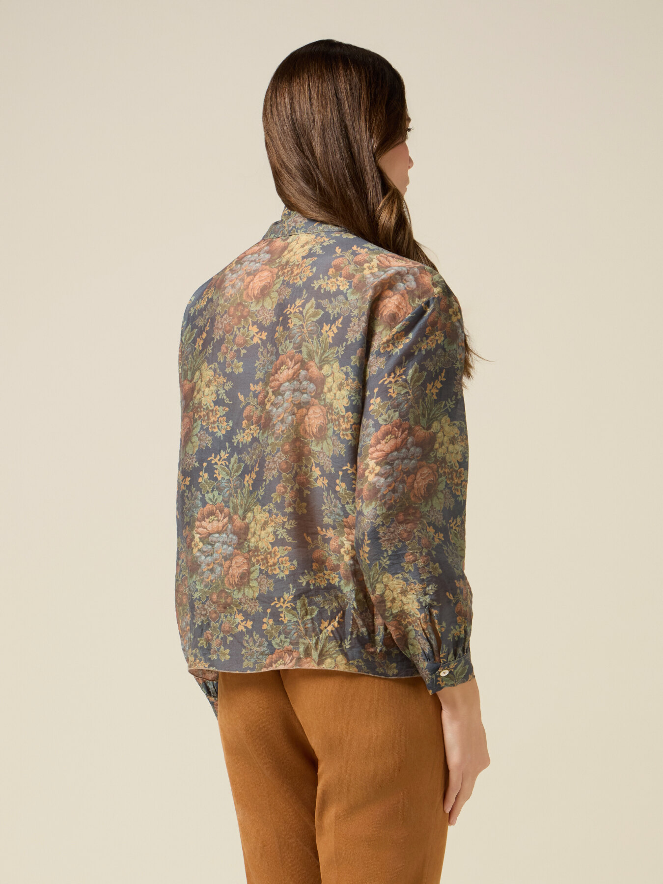 Patterned blouse with bow image number 1