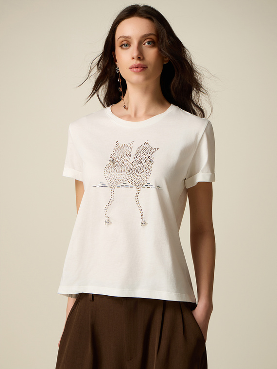Cotton T-shirt with appliqu&eacute;s