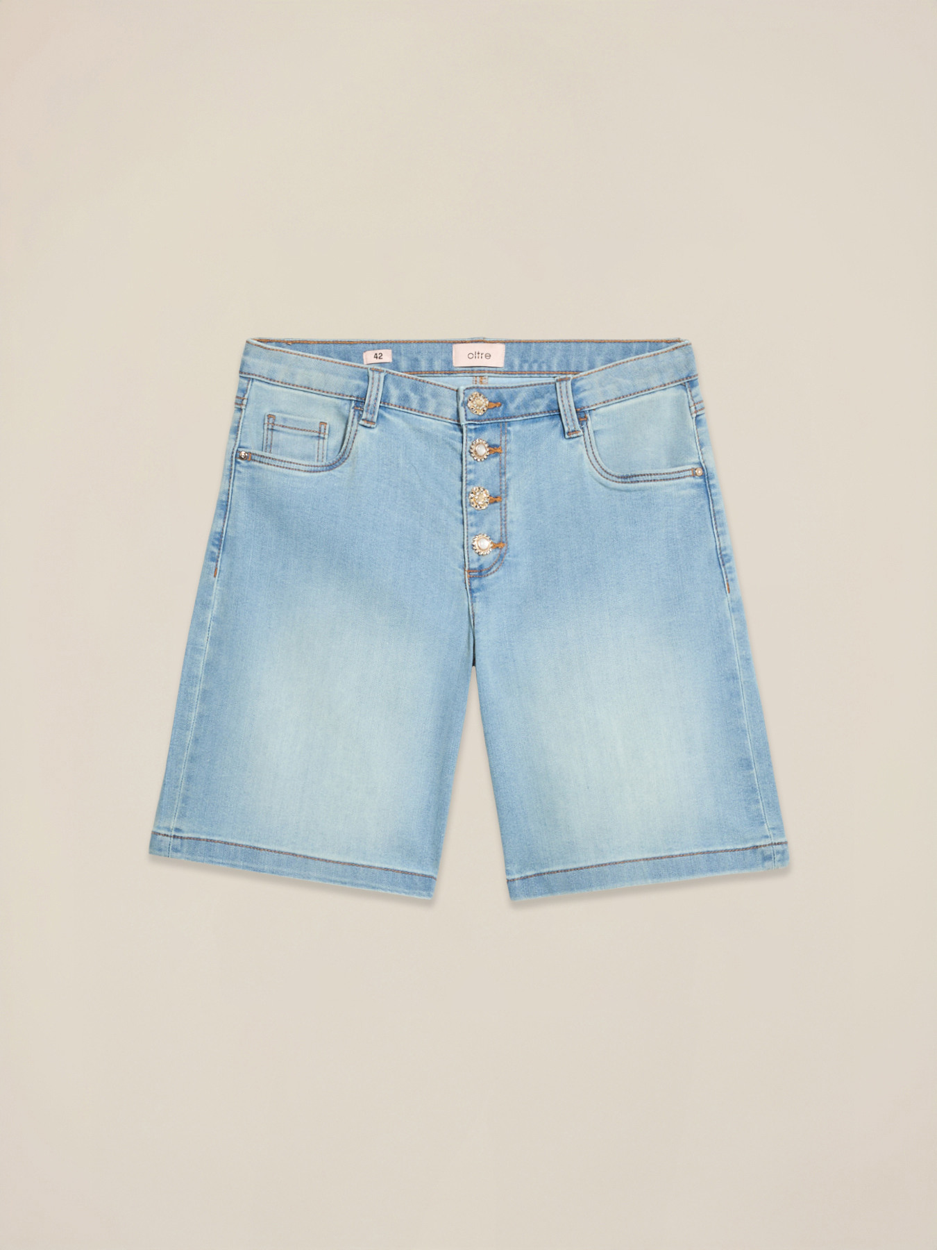 Bermuda en denim clair image number 4