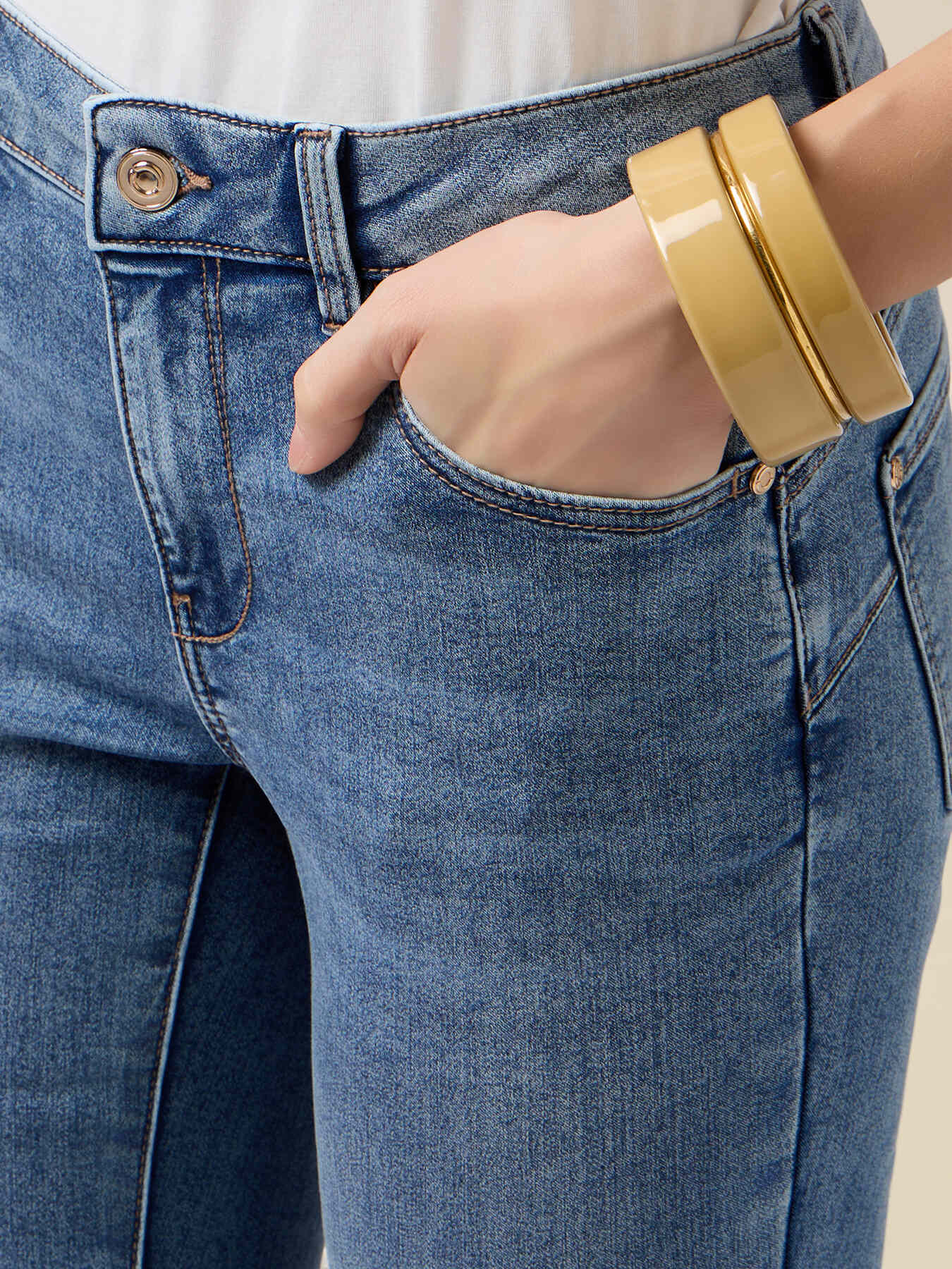 Skinny jeans image number 2