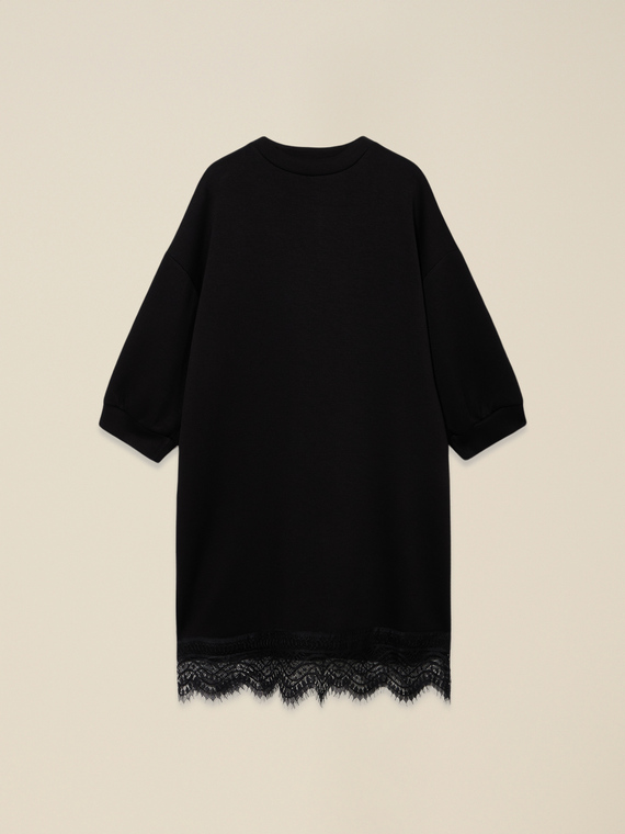 Dress in scuba fabric and lace