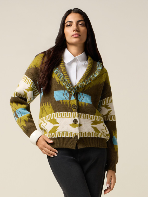 Knitted cardigan with decorative fringe
