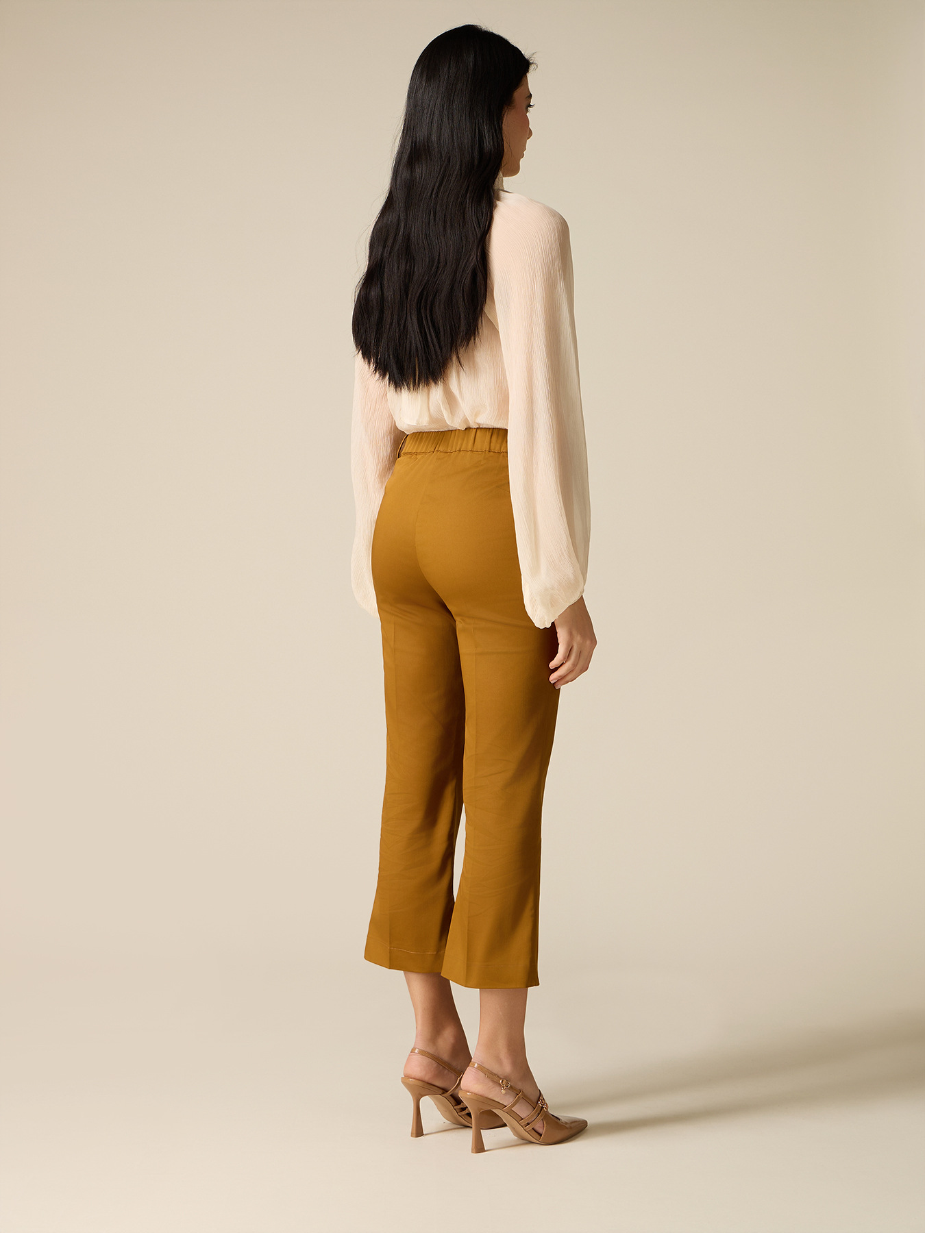 Pantalon court en m&eacute;lange de coton image number 1