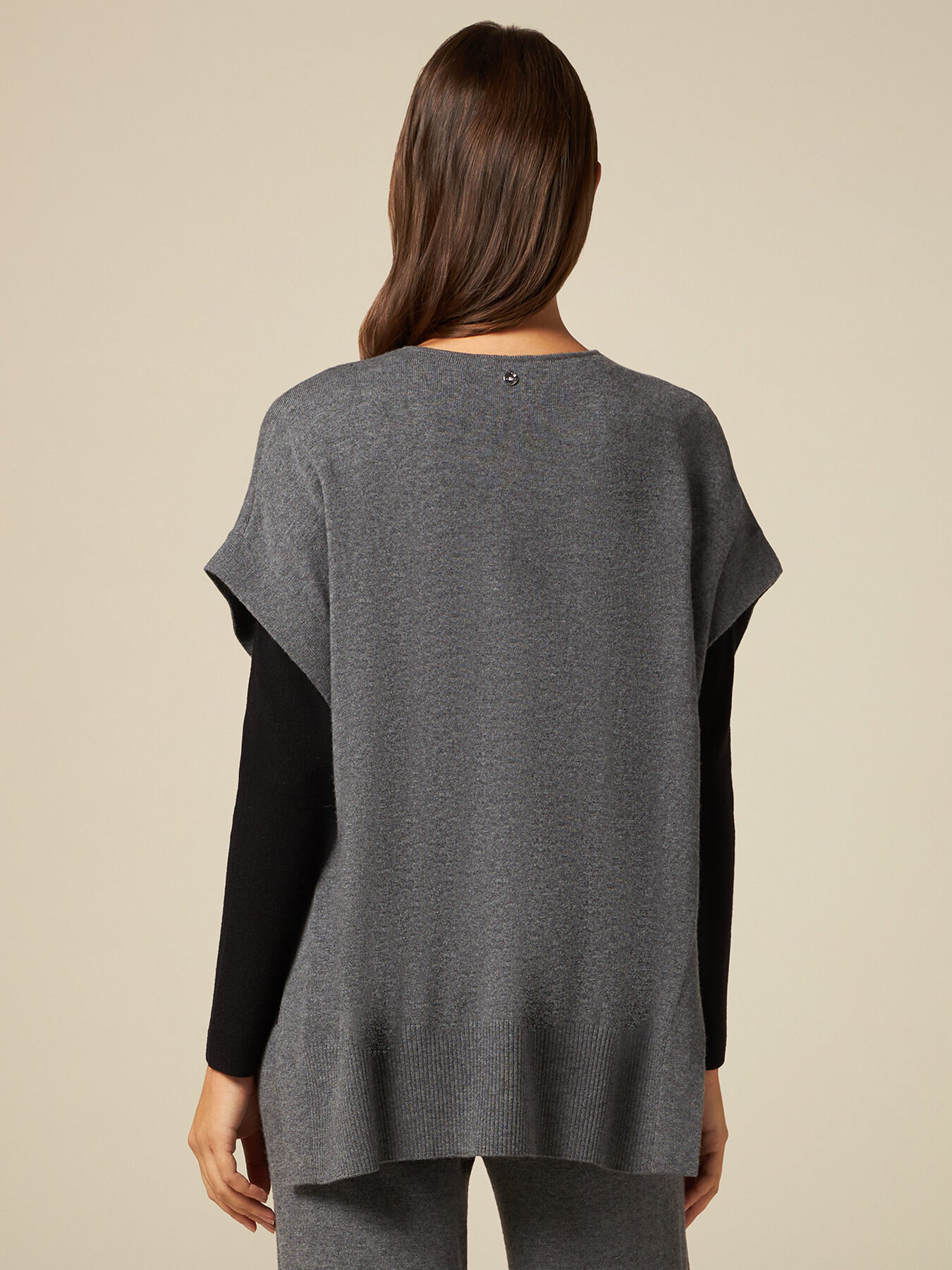 Maglia misto cashmere effetto poncho image number 2