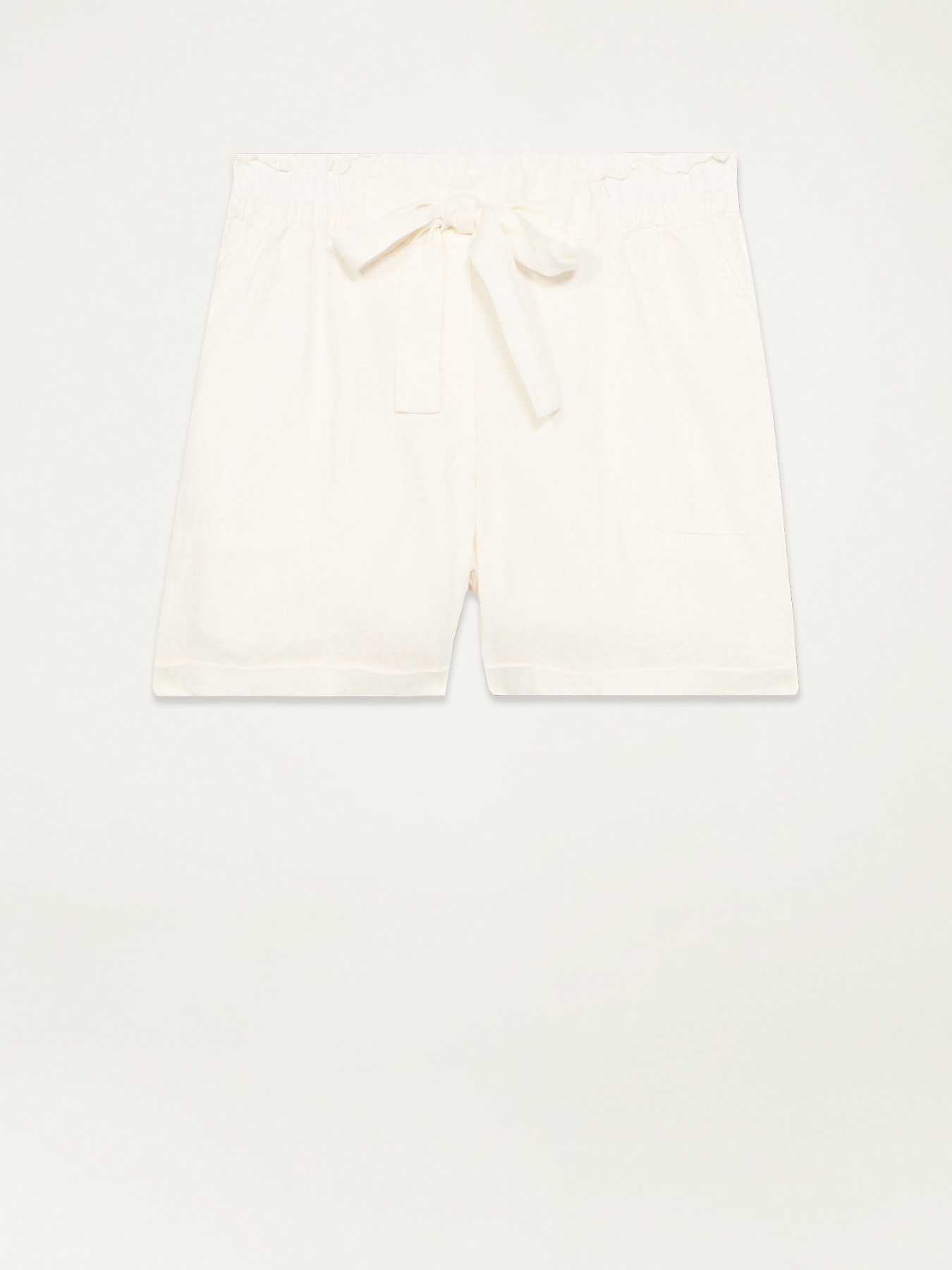 Pure linen Bermuda shorts image number 4