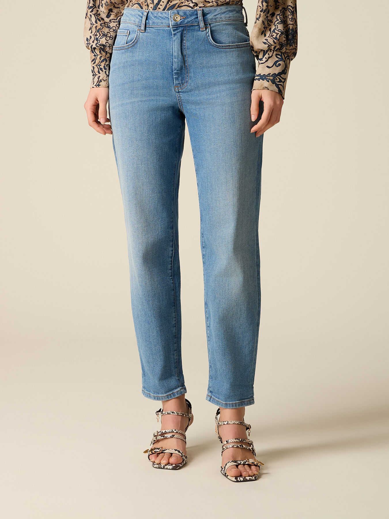 Boyfriend jeans image number 3