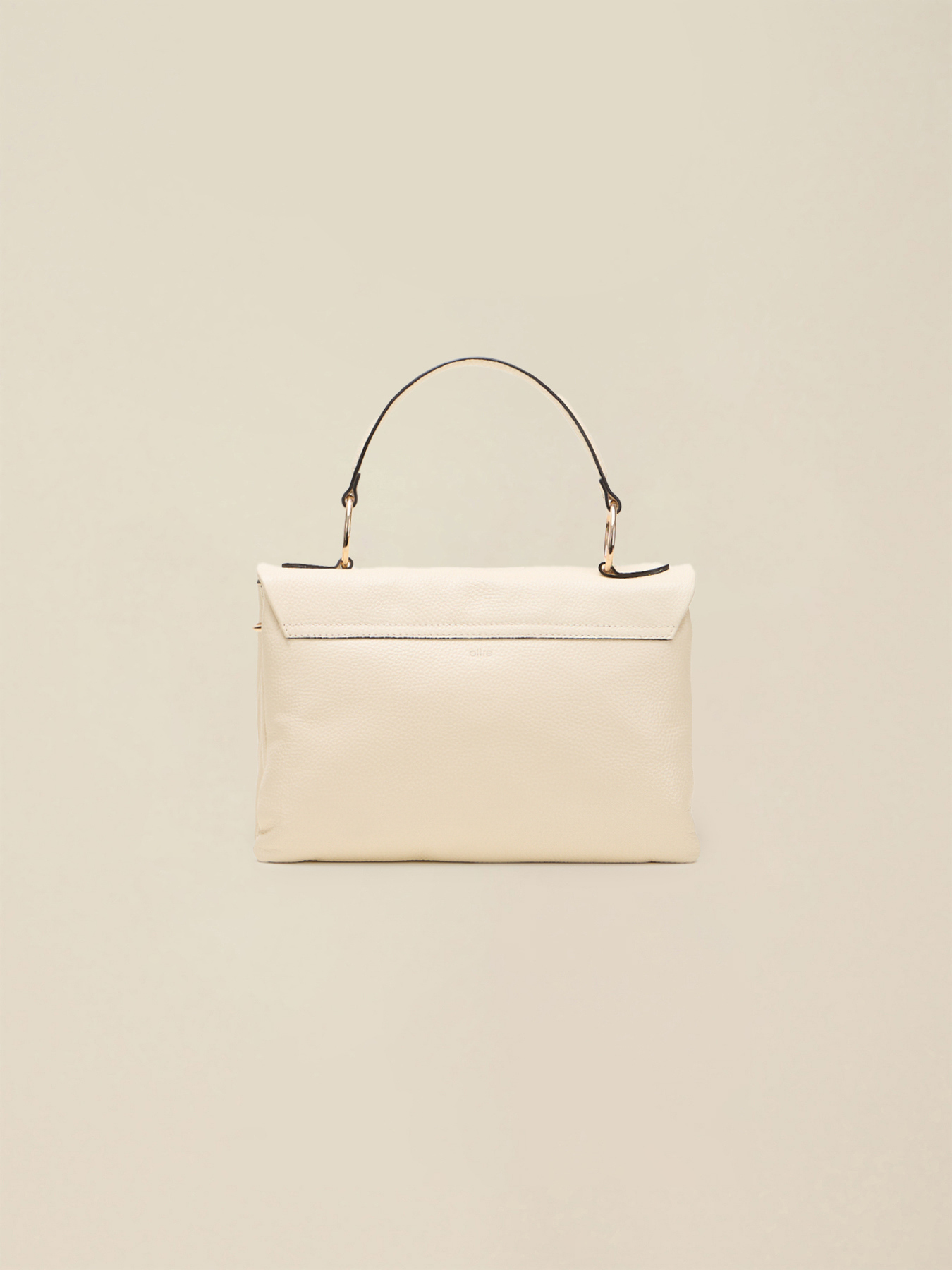 Sac bandouli&egrave;re en cuir v&eacute;ritable image number 2