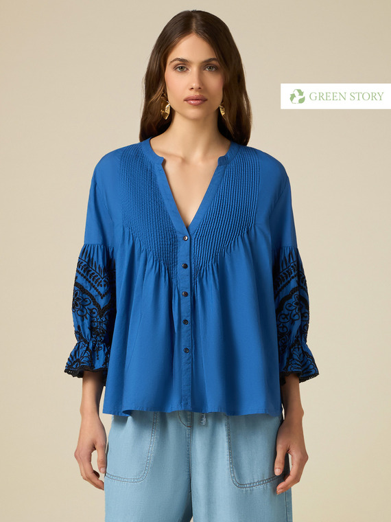 Shirt with embroidered sleeves