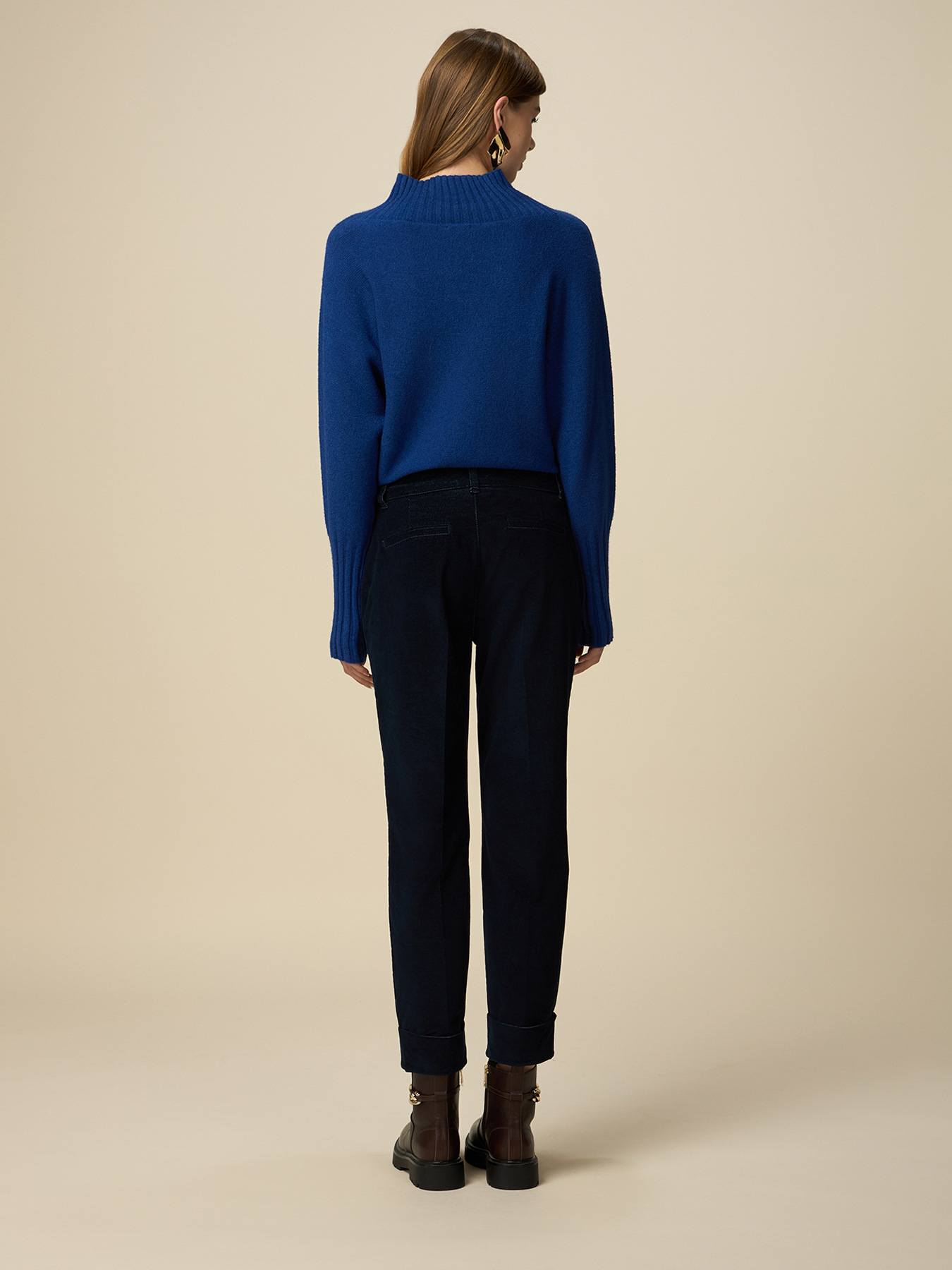 Regular-Hose aus Denim in Samtoptik image number 1