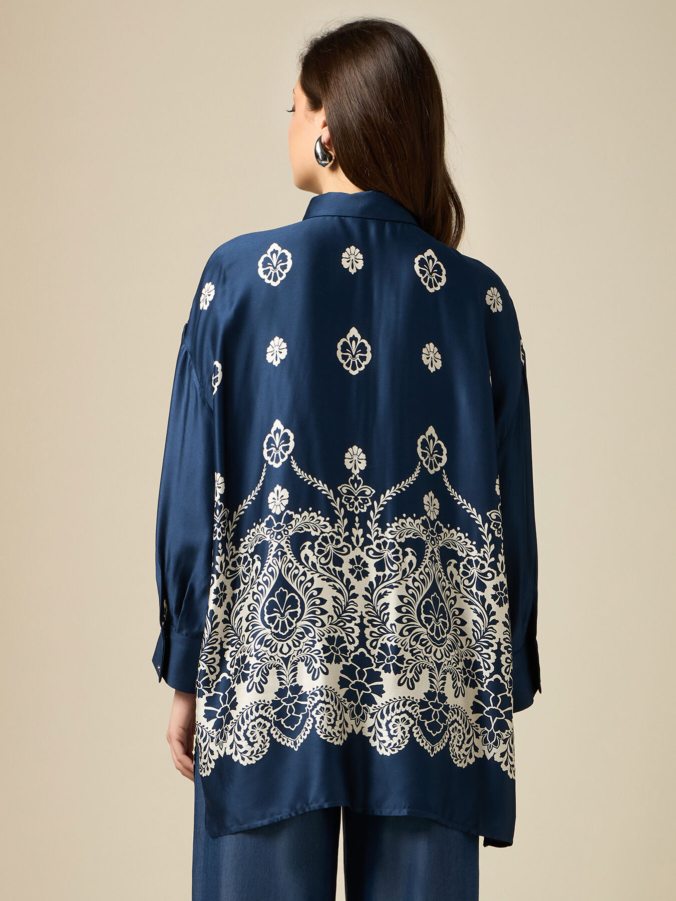 Oversized patterned viscose shirt image number 1