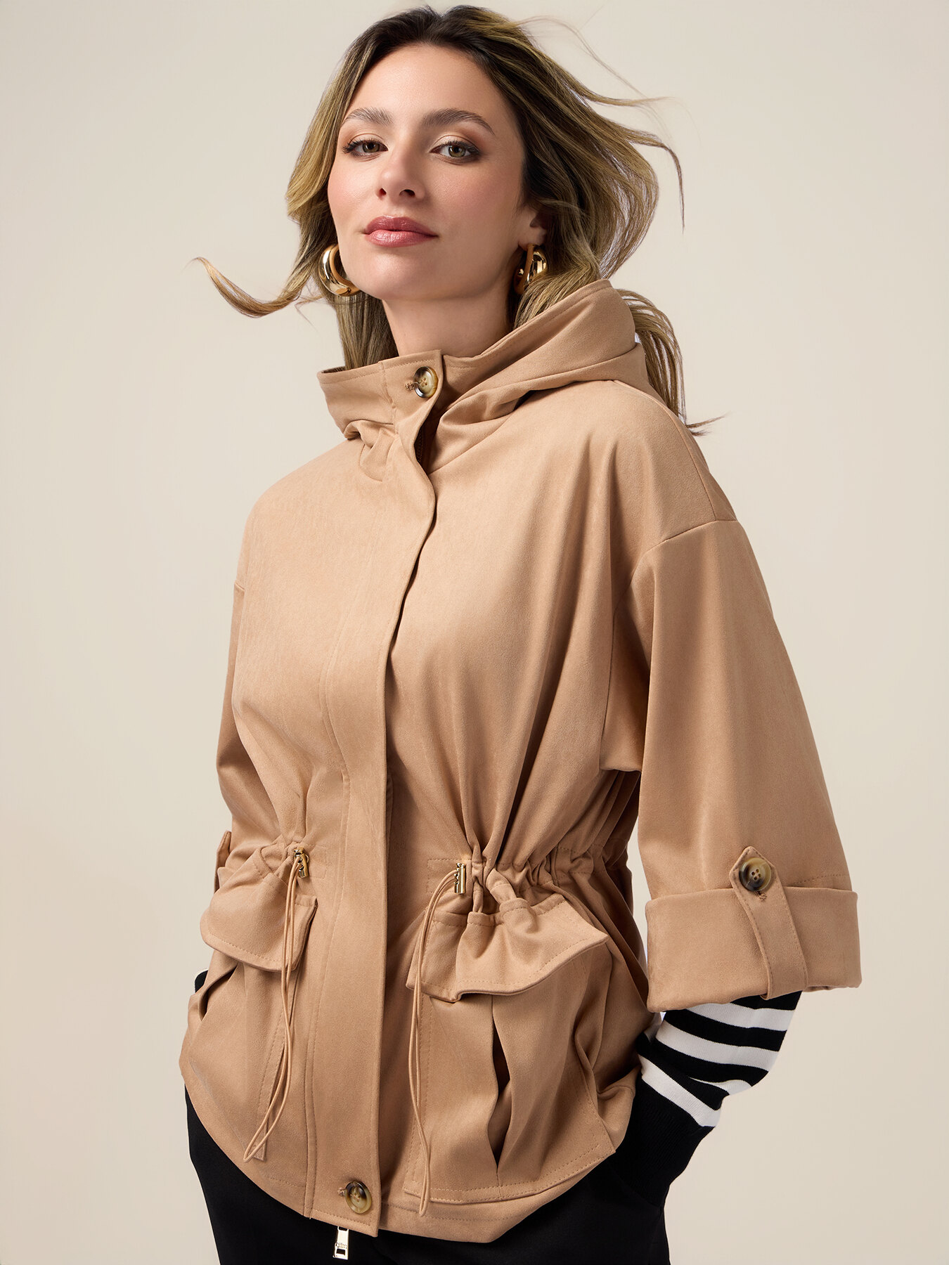 Kurze Jacke in Wildlederoptik image number 2