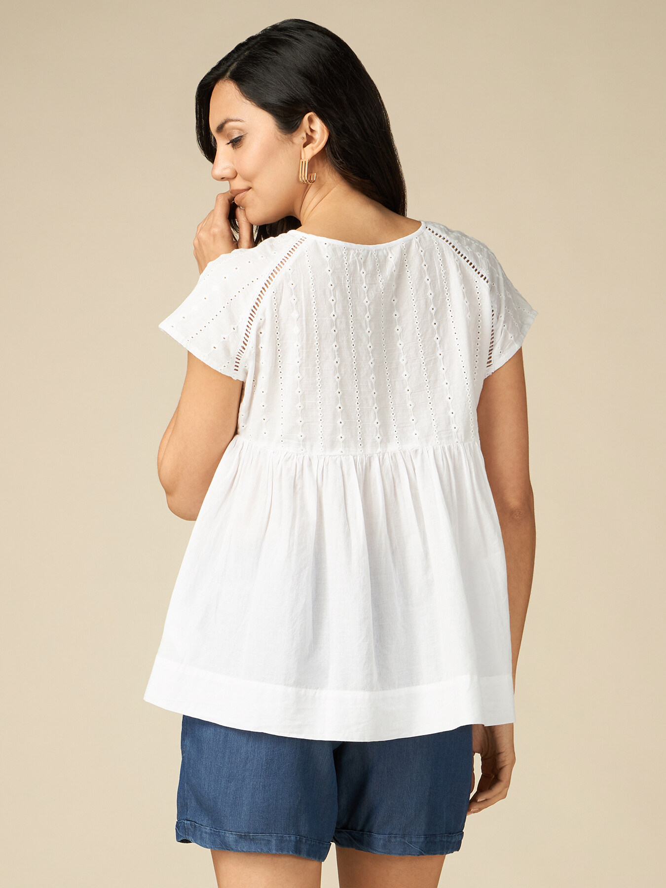 Bluse in A-Linie mit St. Galler Spitze image number 1