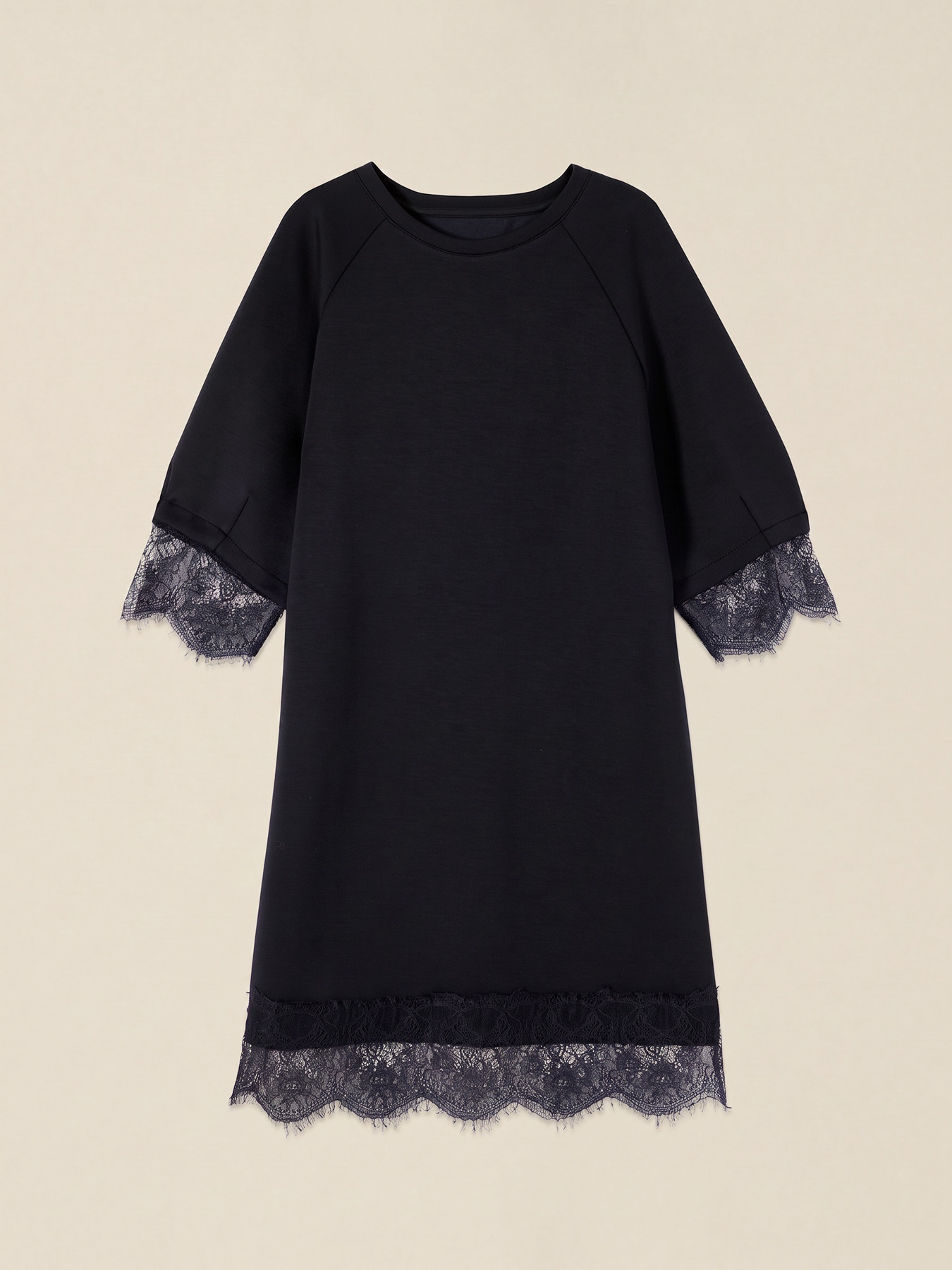 Dress in scuba fabric and lace image number 3