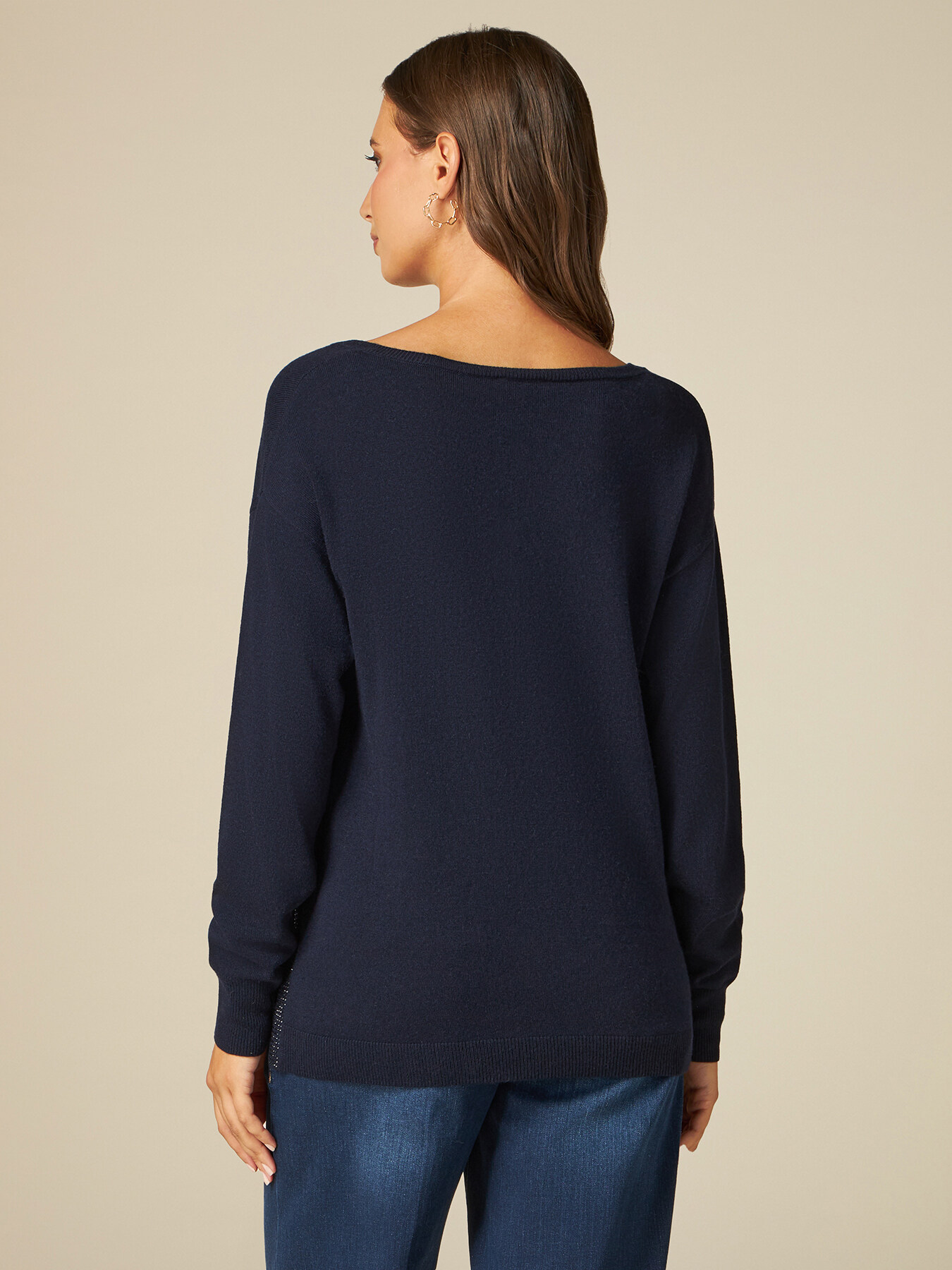 Maglia scollo a V misto cashmere con strass image number 1