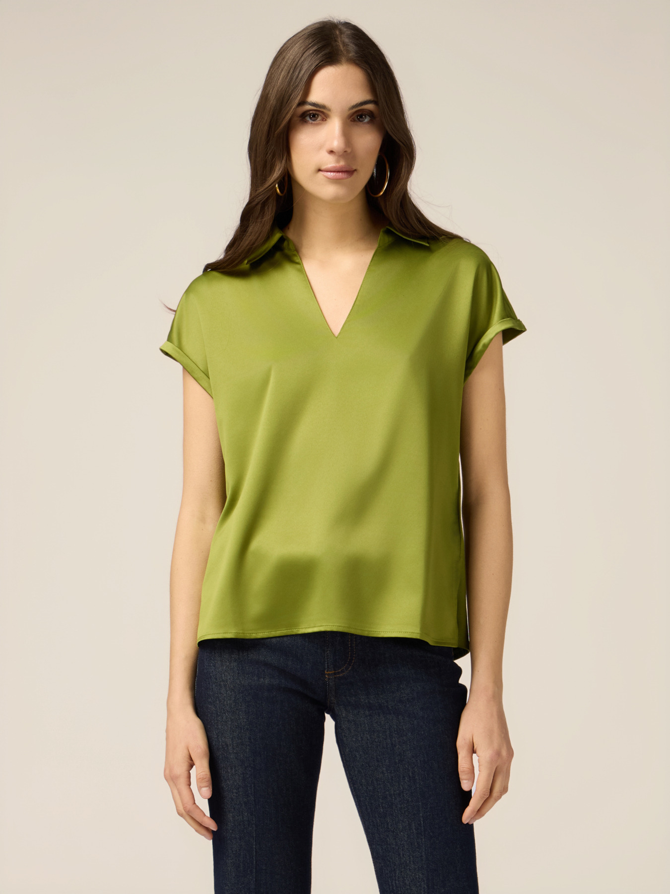 T-shirt bimaterica scollo a V image number 0