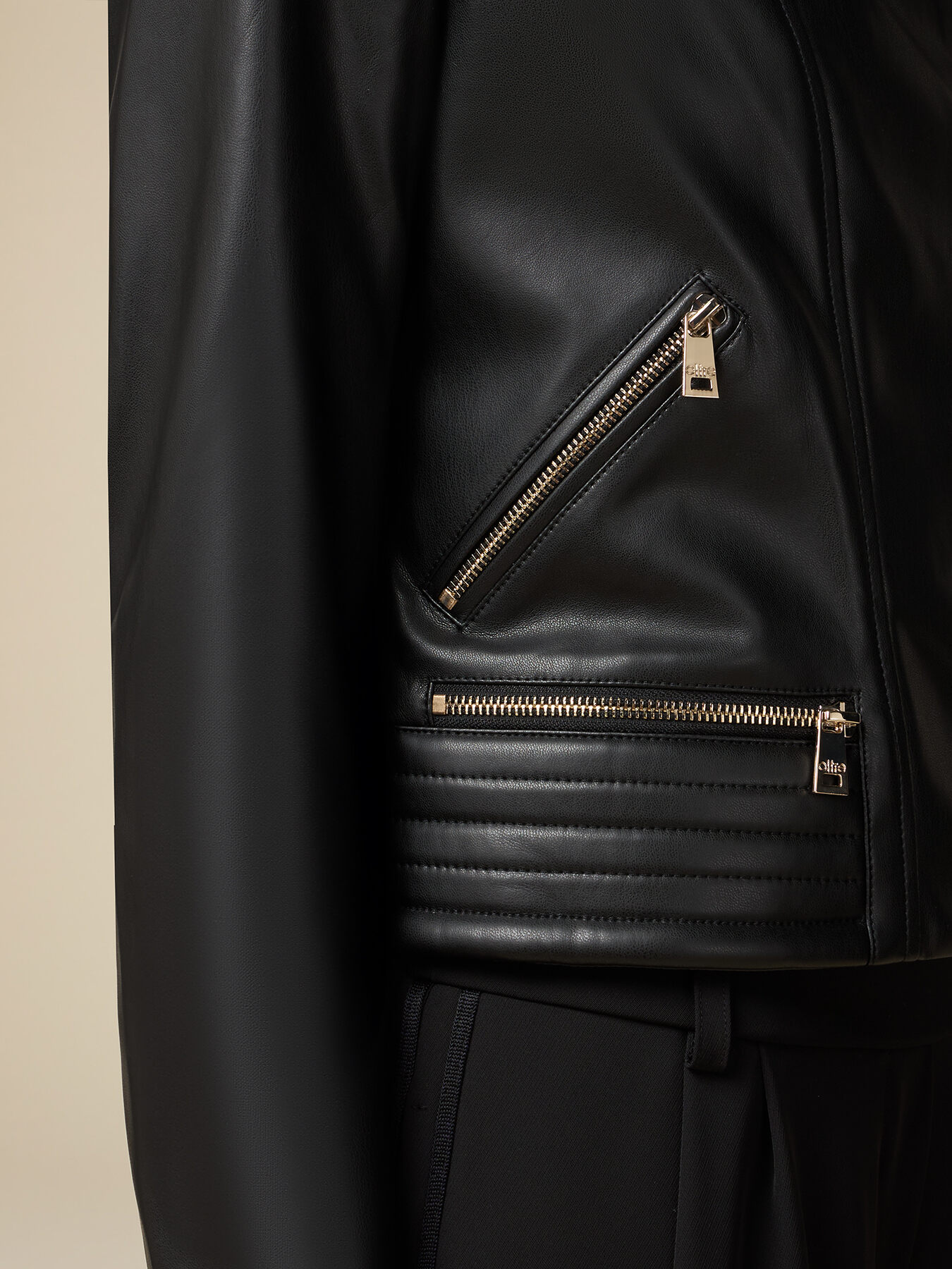 Bomber jacket image number 2