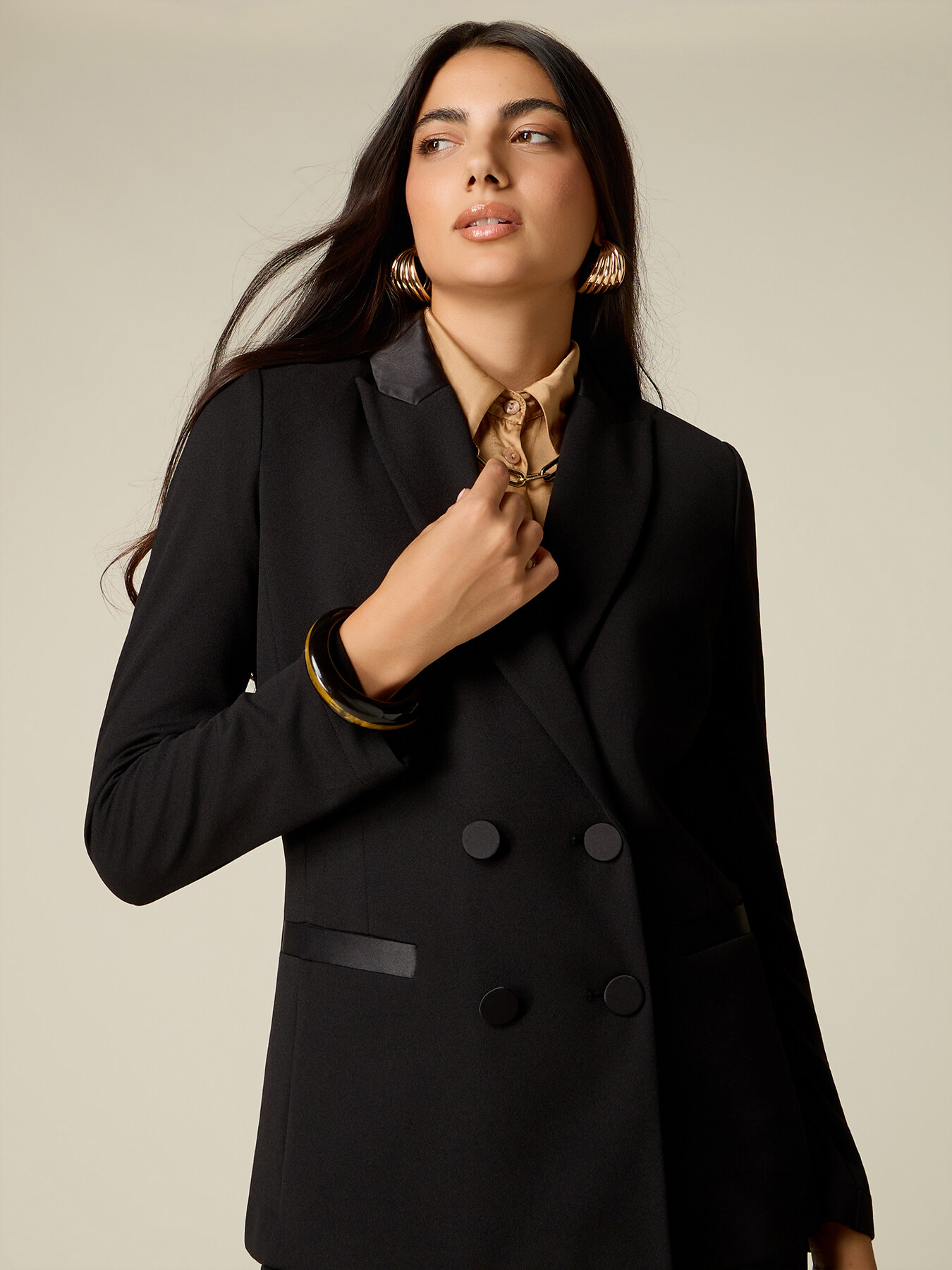 Doppelreihiger Blazer mit bezogenen Kn&ouml;pfen image number 2