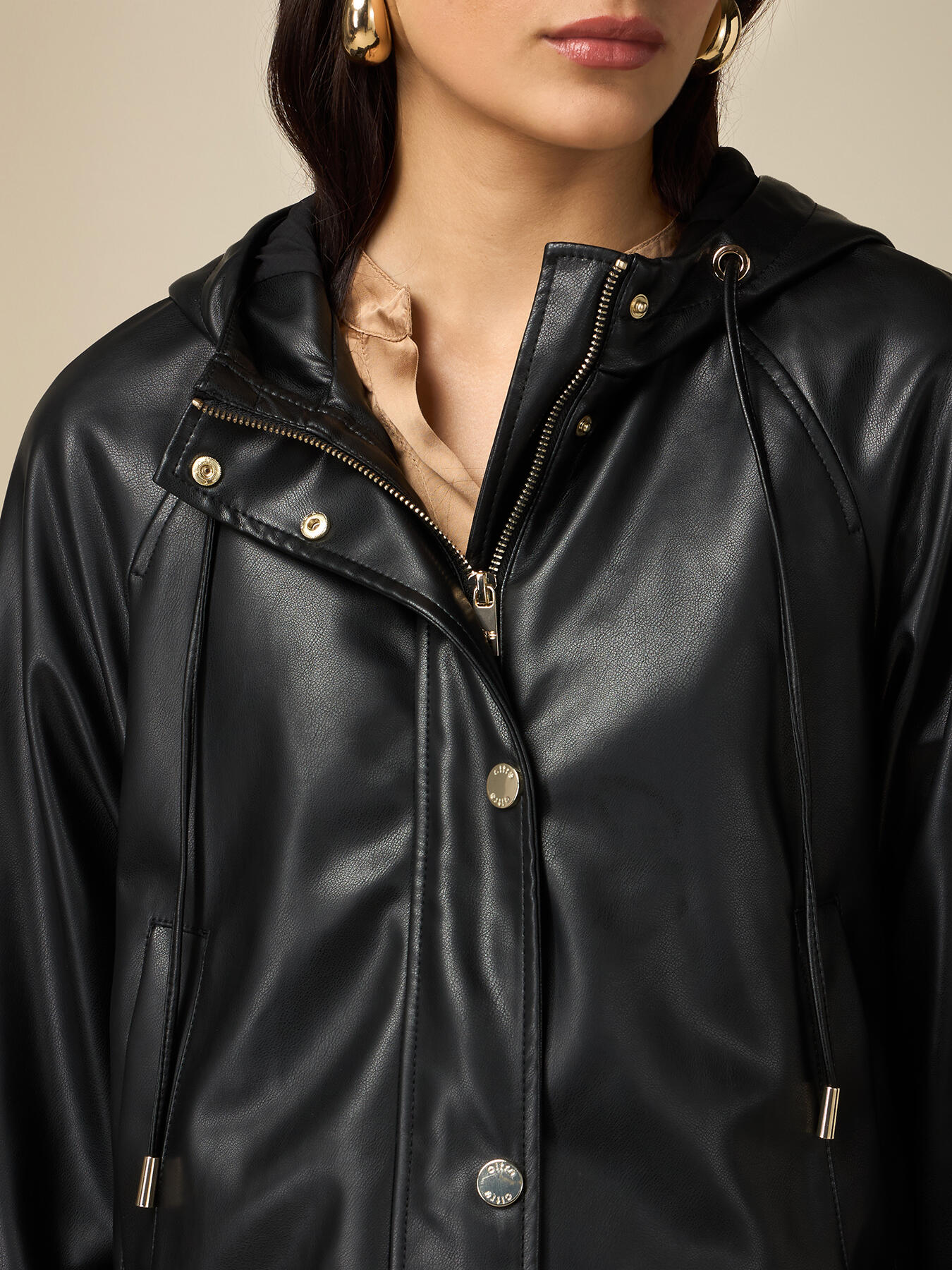 Blouson &agrave; capuche image number 2