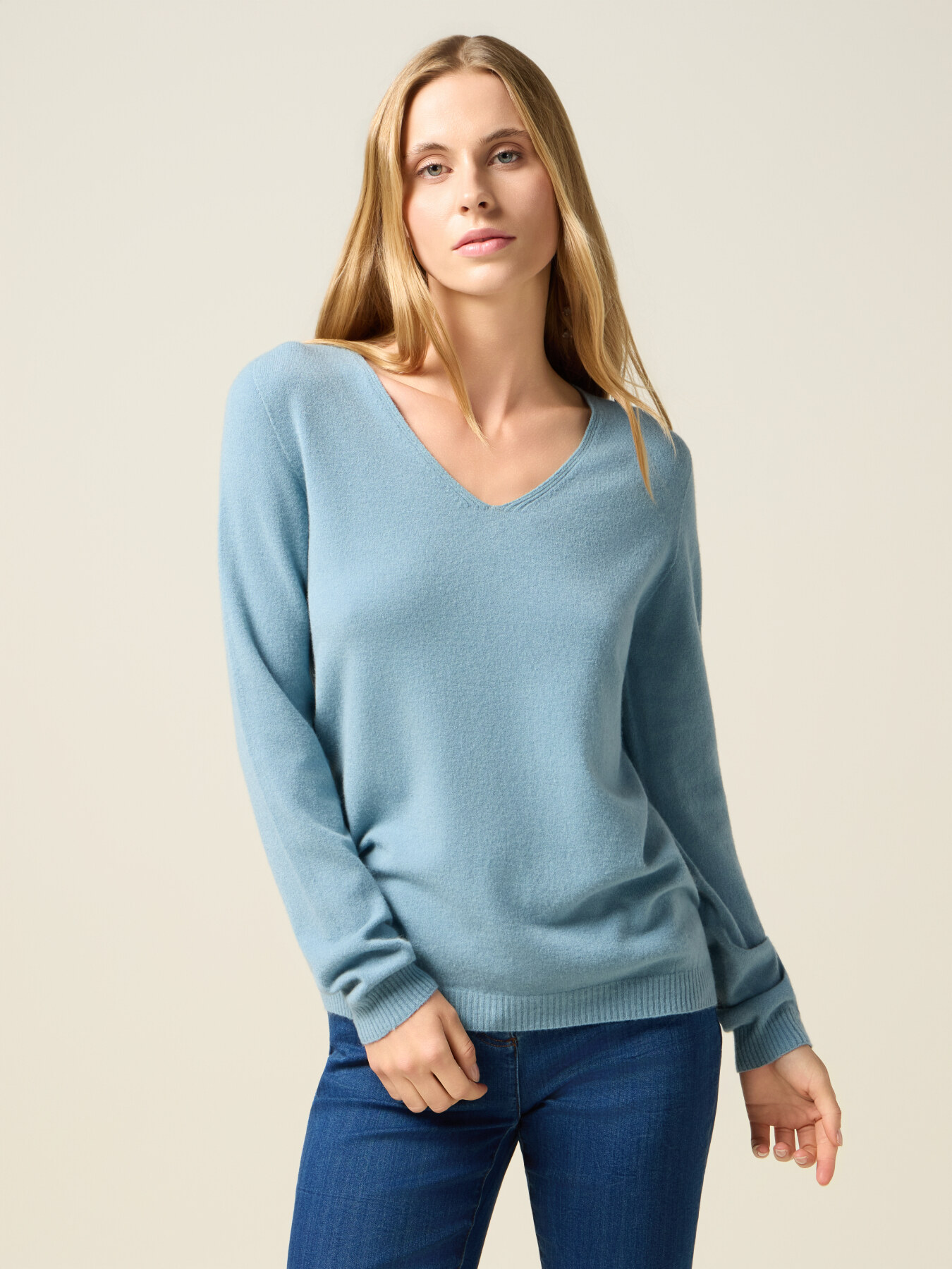 V-neck viscose blend sweater image number 0