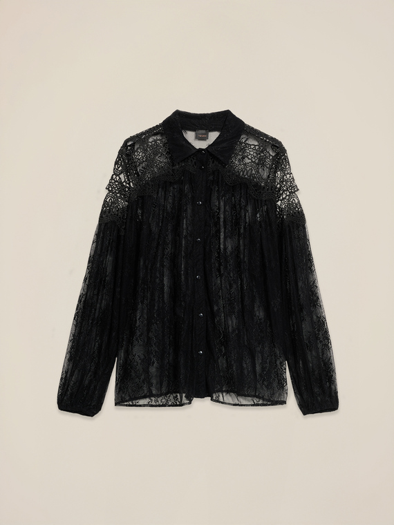 Chemise en dentelle
