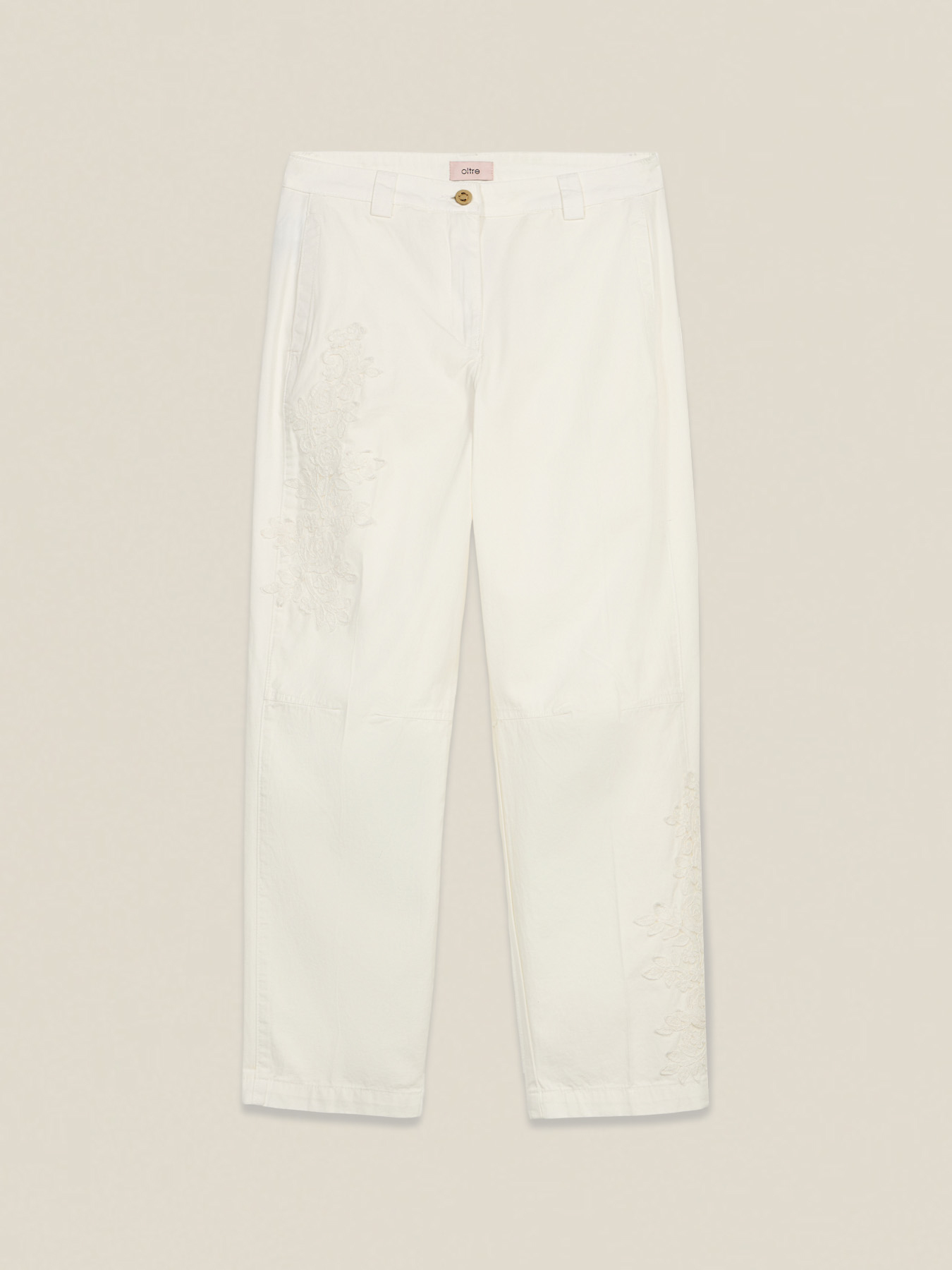 Chinos in cotone in cotone con ricami floreali image number 4