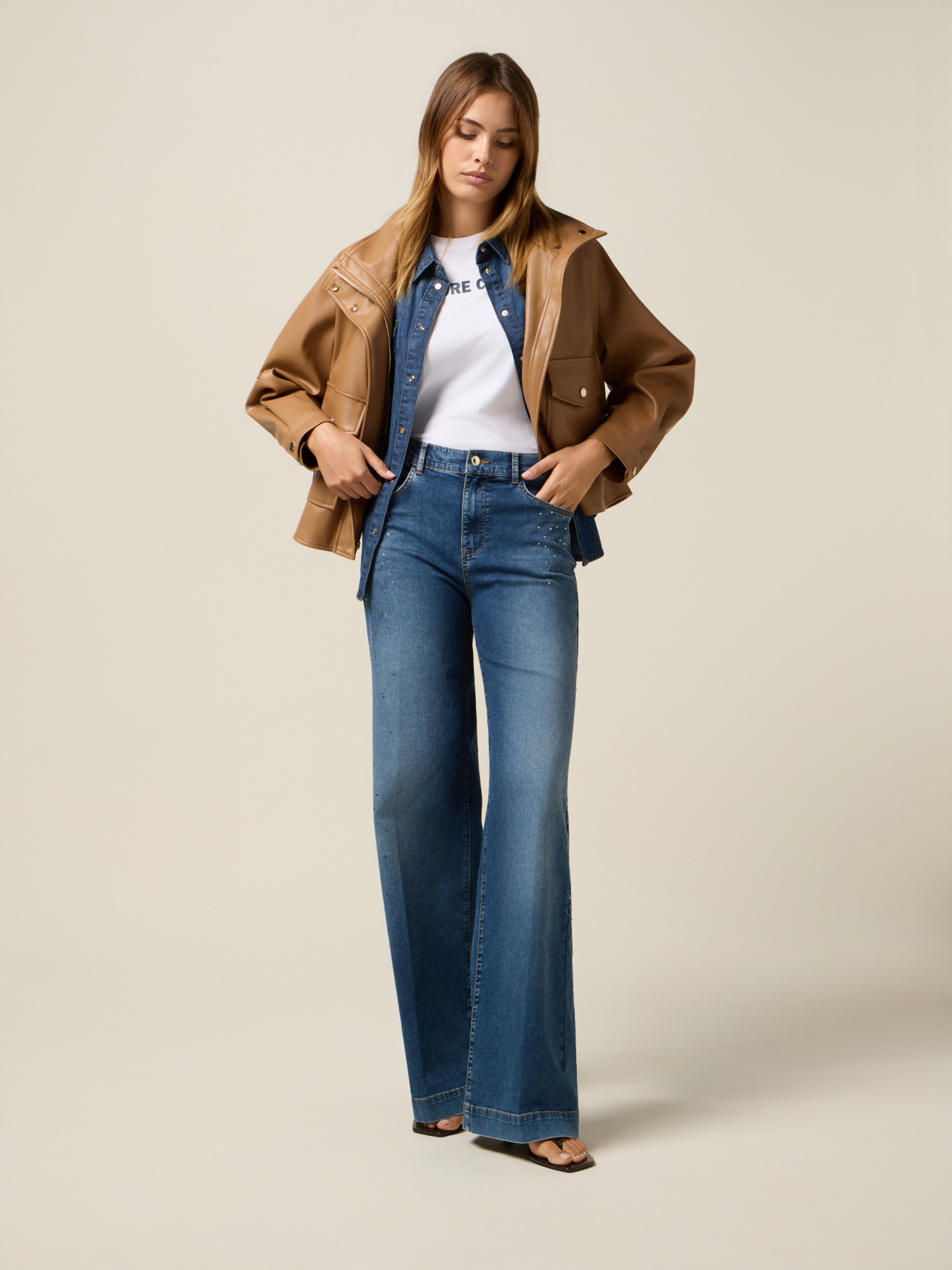 Jeans palazzo avec cristaux image number 0