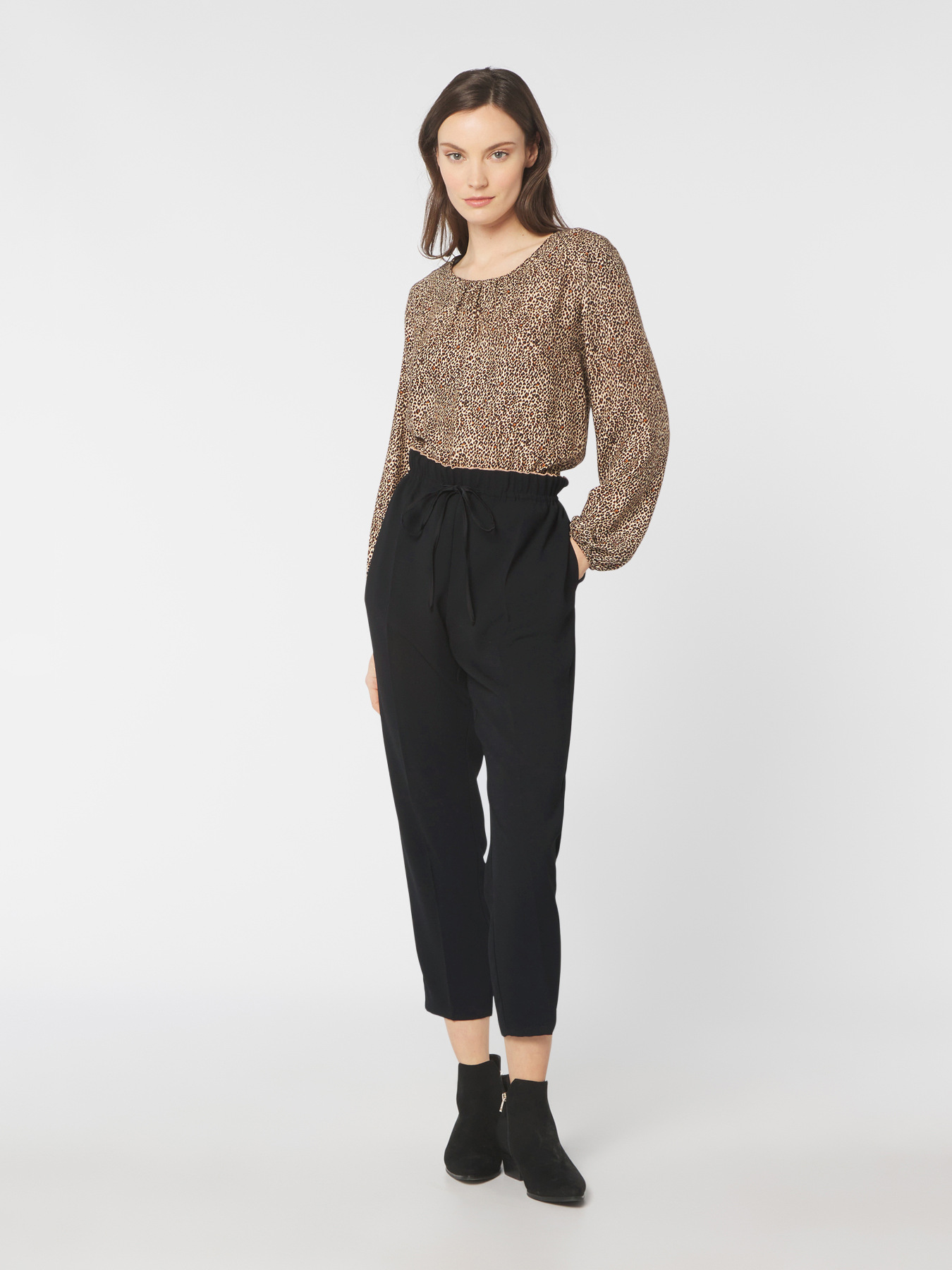 Pantaloni joggers image number 2