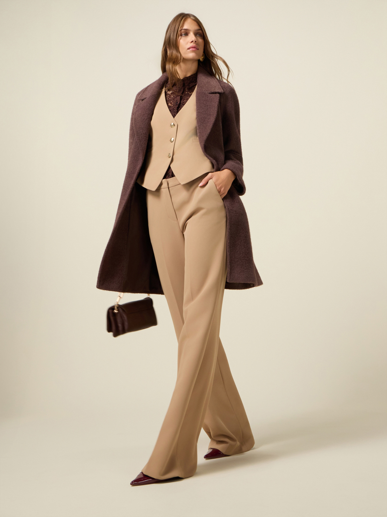 Wide-leg palazzo pants in crepe fabric image number 1