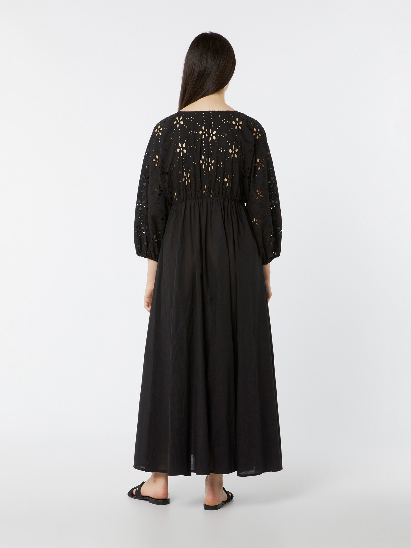 Kleid mit Oberteil aus St. Galler Spitze image number 1