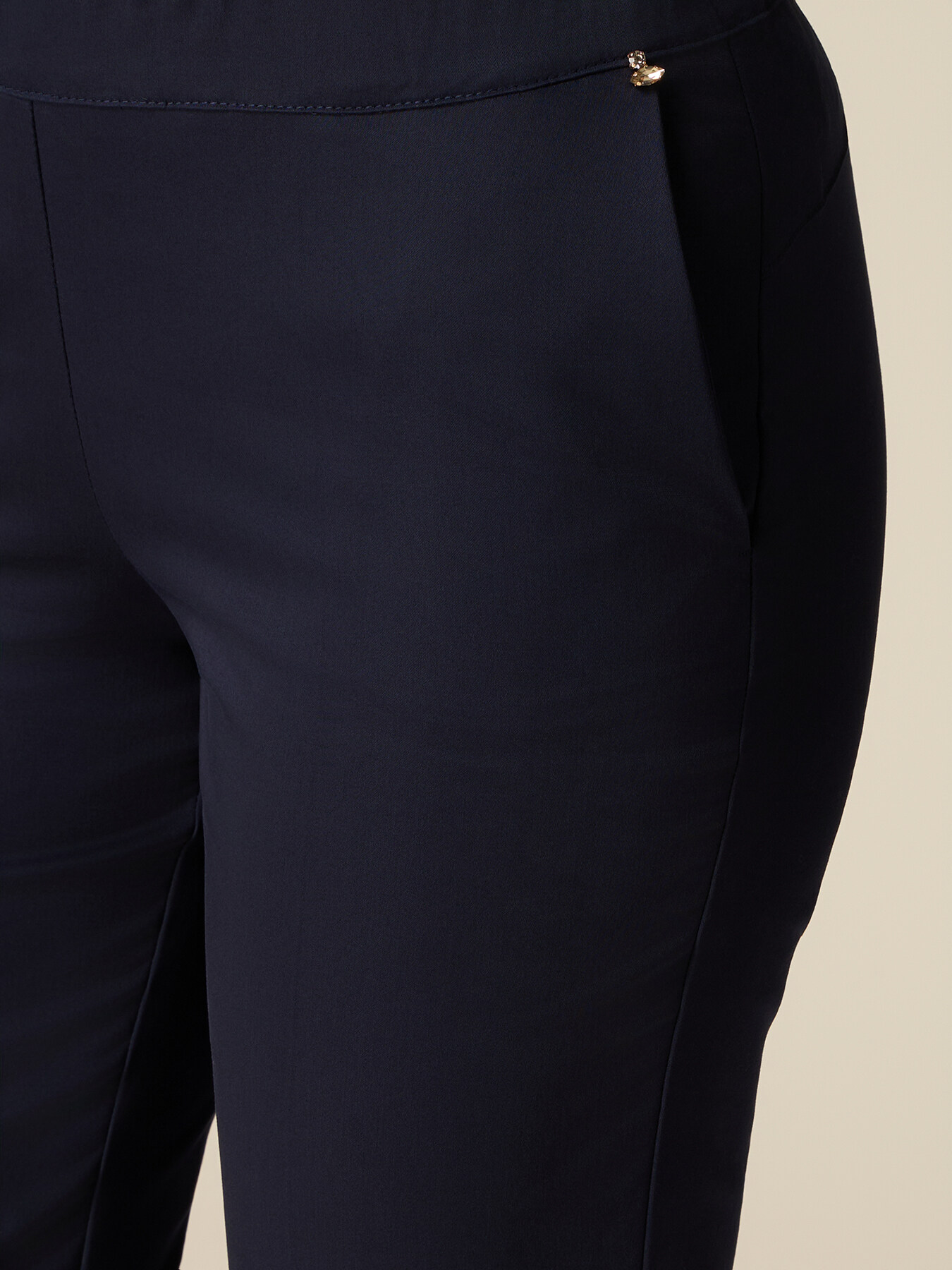 Chinos in gabardine misto cotone image number 2