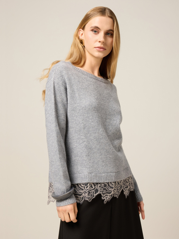 Crew neck sweater with lace trim
