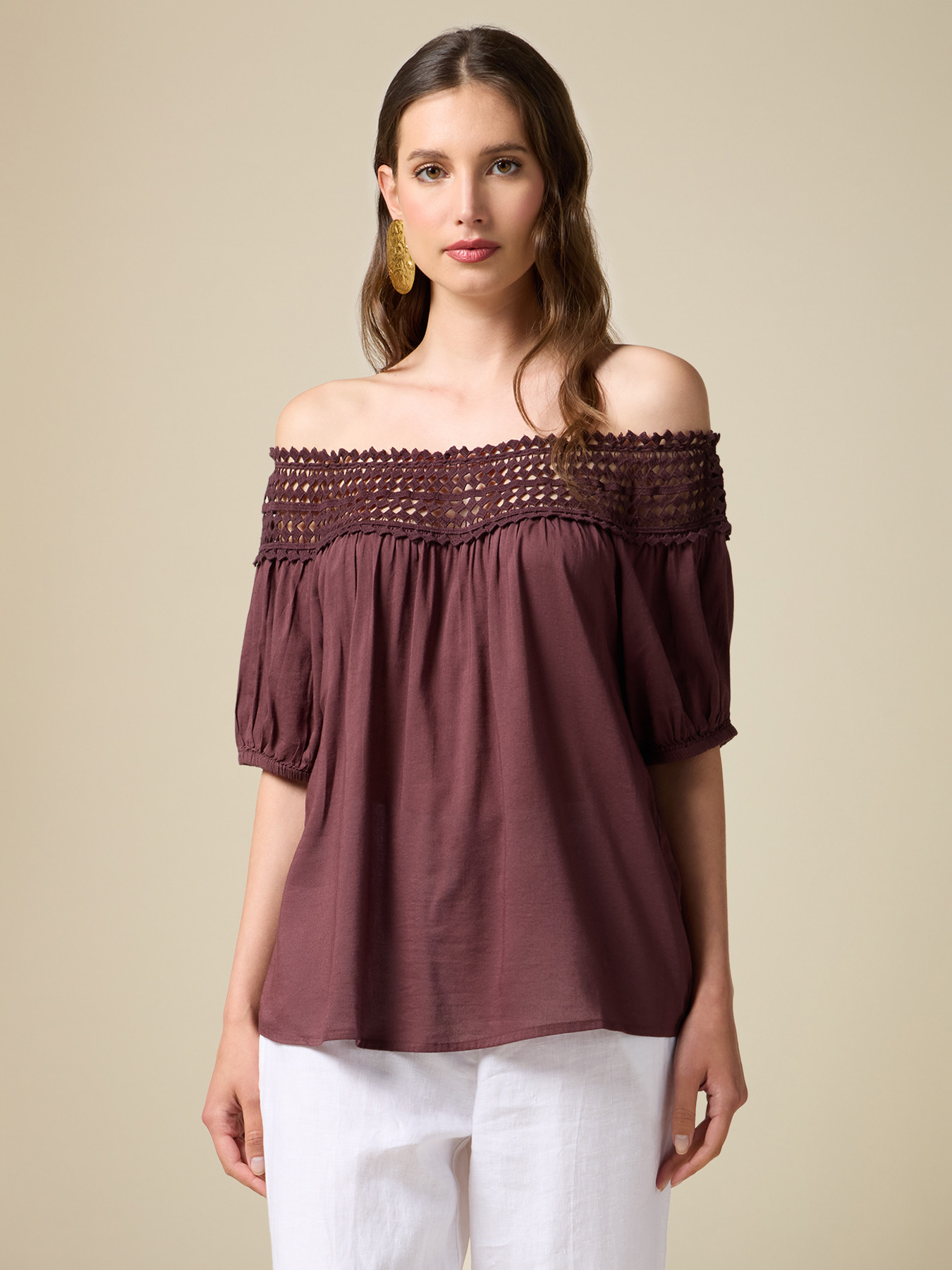 T-shirt con bordo in macram&eacute; image number 0