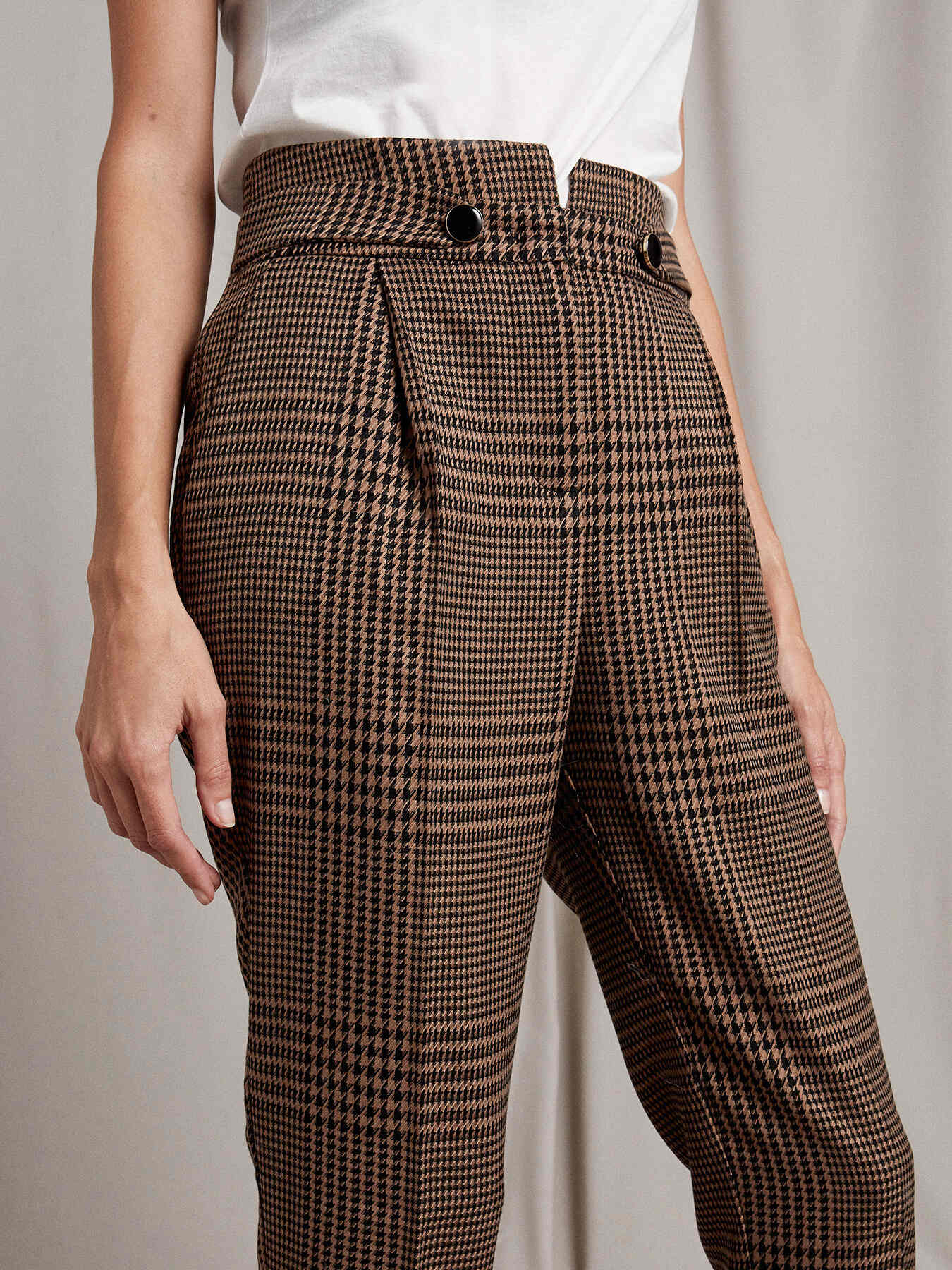 Houndstooth trousers image number 2