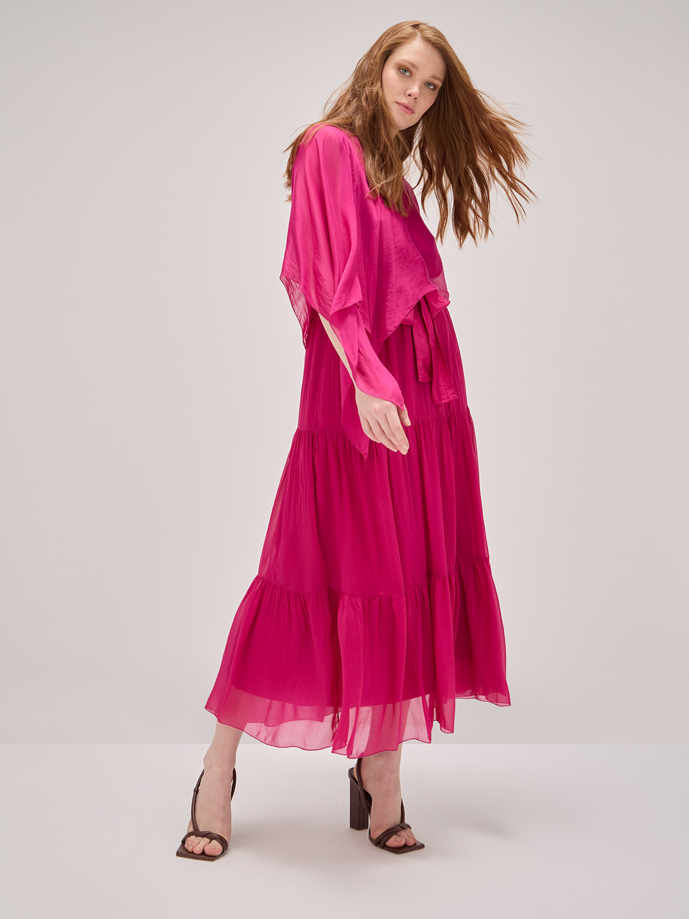 Rochie lungă din amestec de mătase cu curea petrecută image number 3