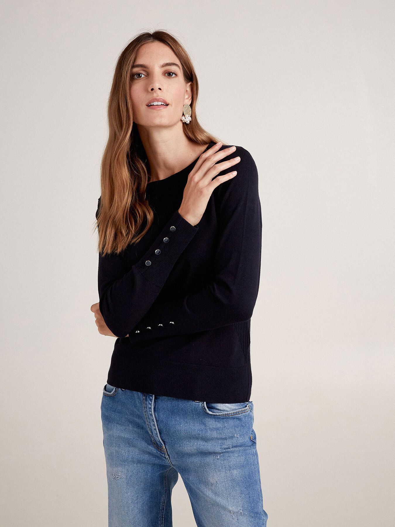 Pull basic avec boutons &eacute;maill&eacute;s image number 0