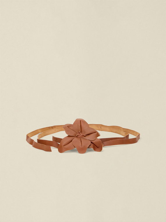 Leather belt with flower